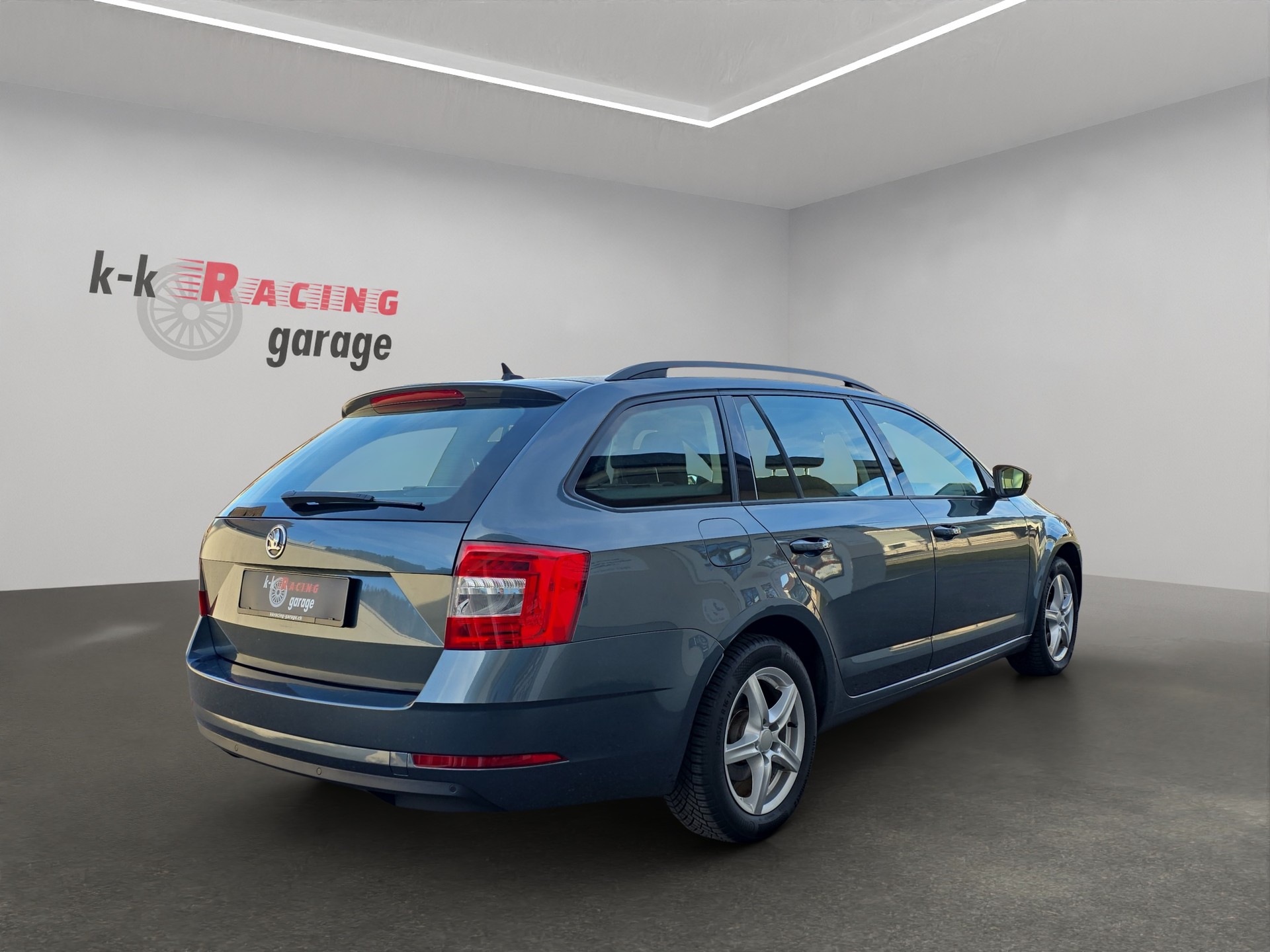 SKODA Octavia Combi 2.0 TDI Ambition 4x4-image-3