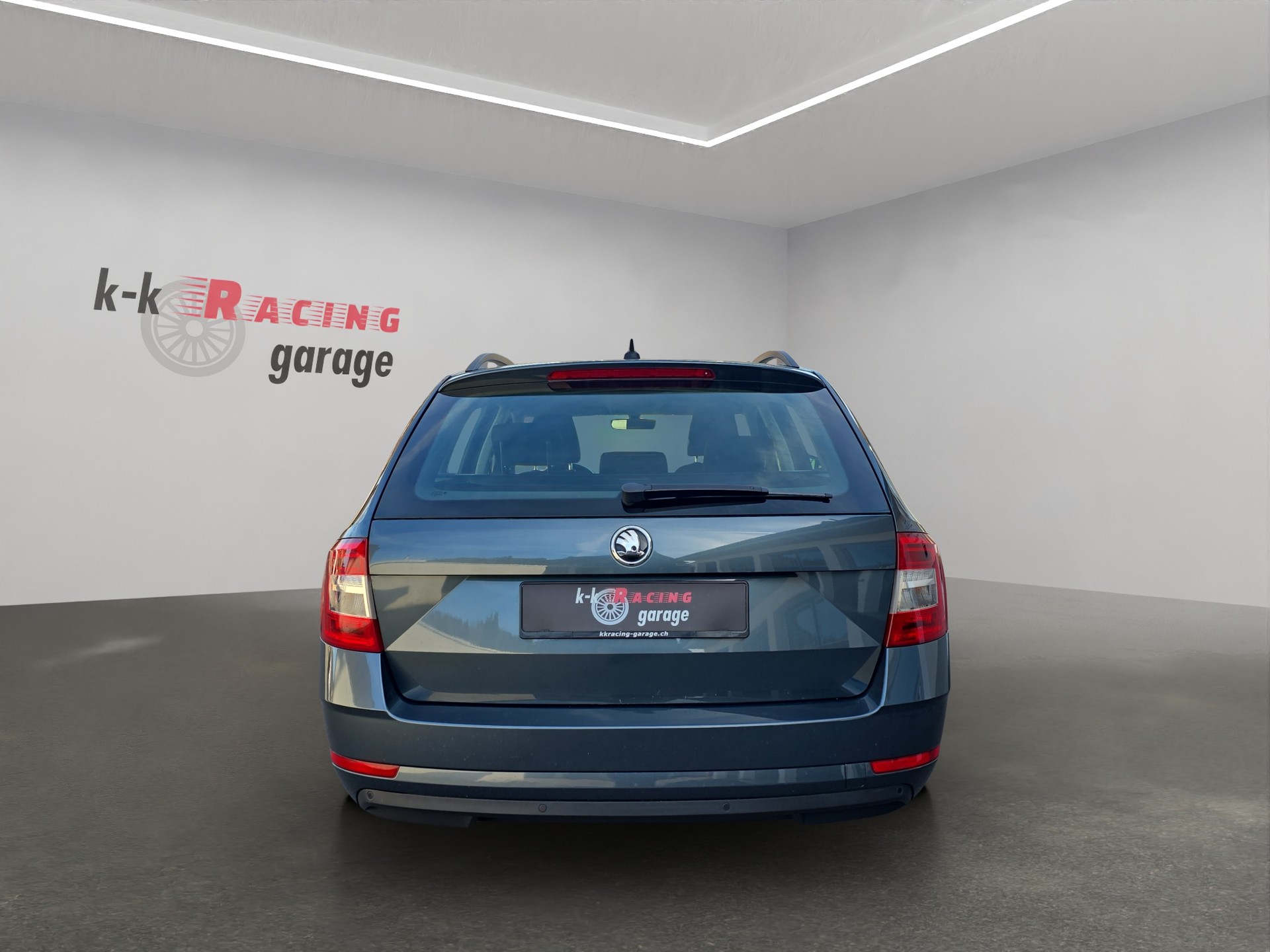 SKODA Octavia Combi 2.0 TDI Ambition 4x4-image-4