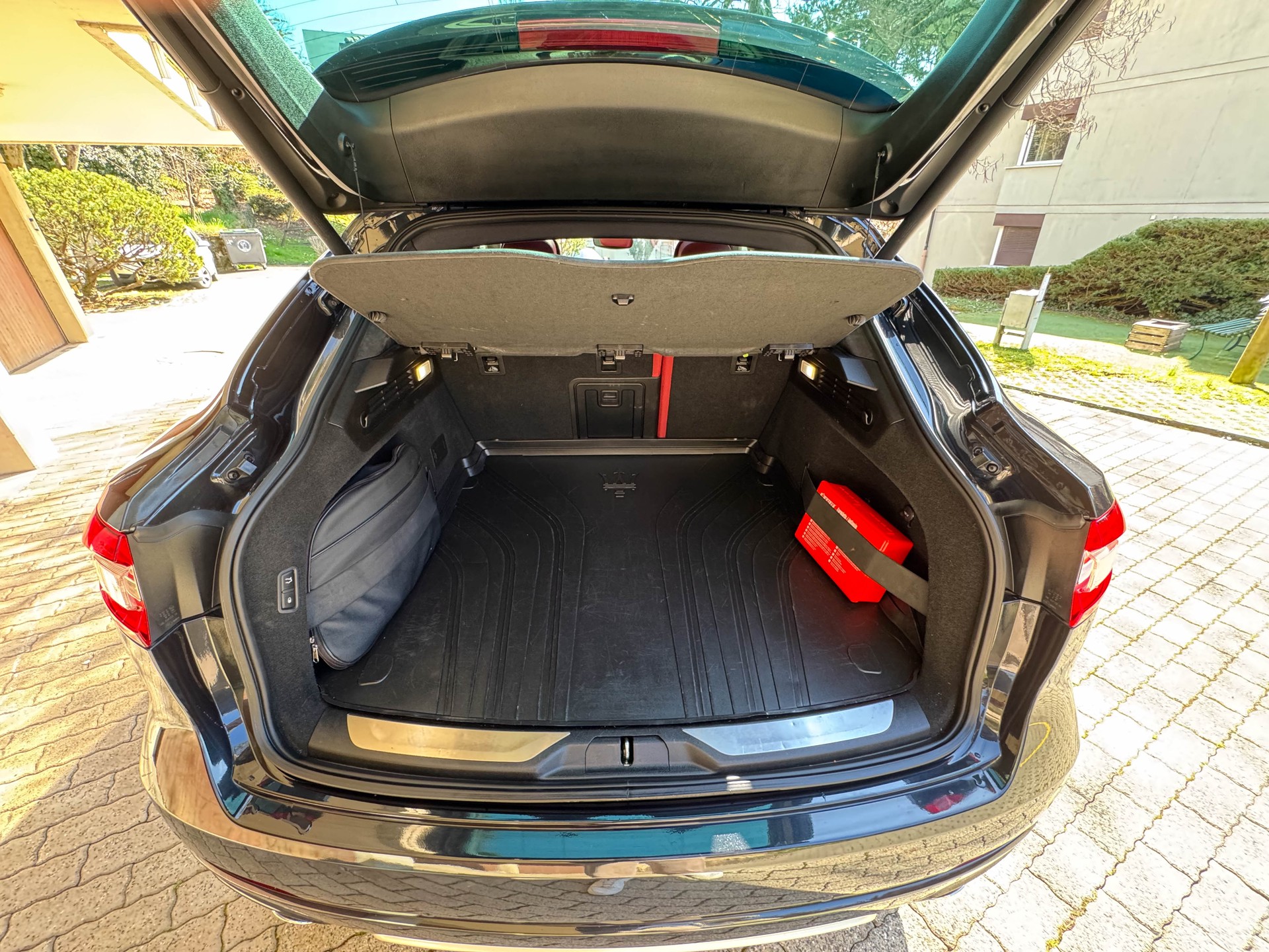 MASERATI Levante S 3.0 V6 GranLusso Automatica-image-10