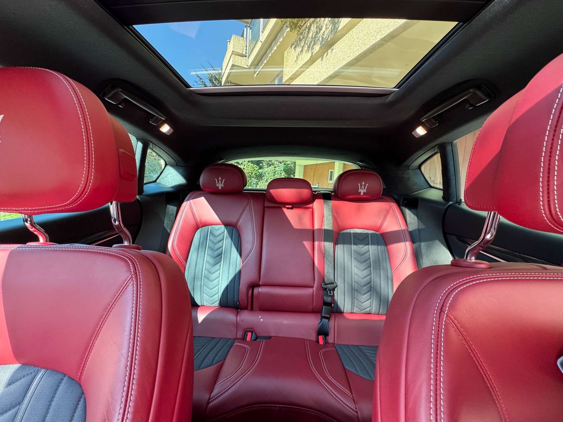 MASERATI Levante S 3.0 V6 GranLusso Automatica-image-9