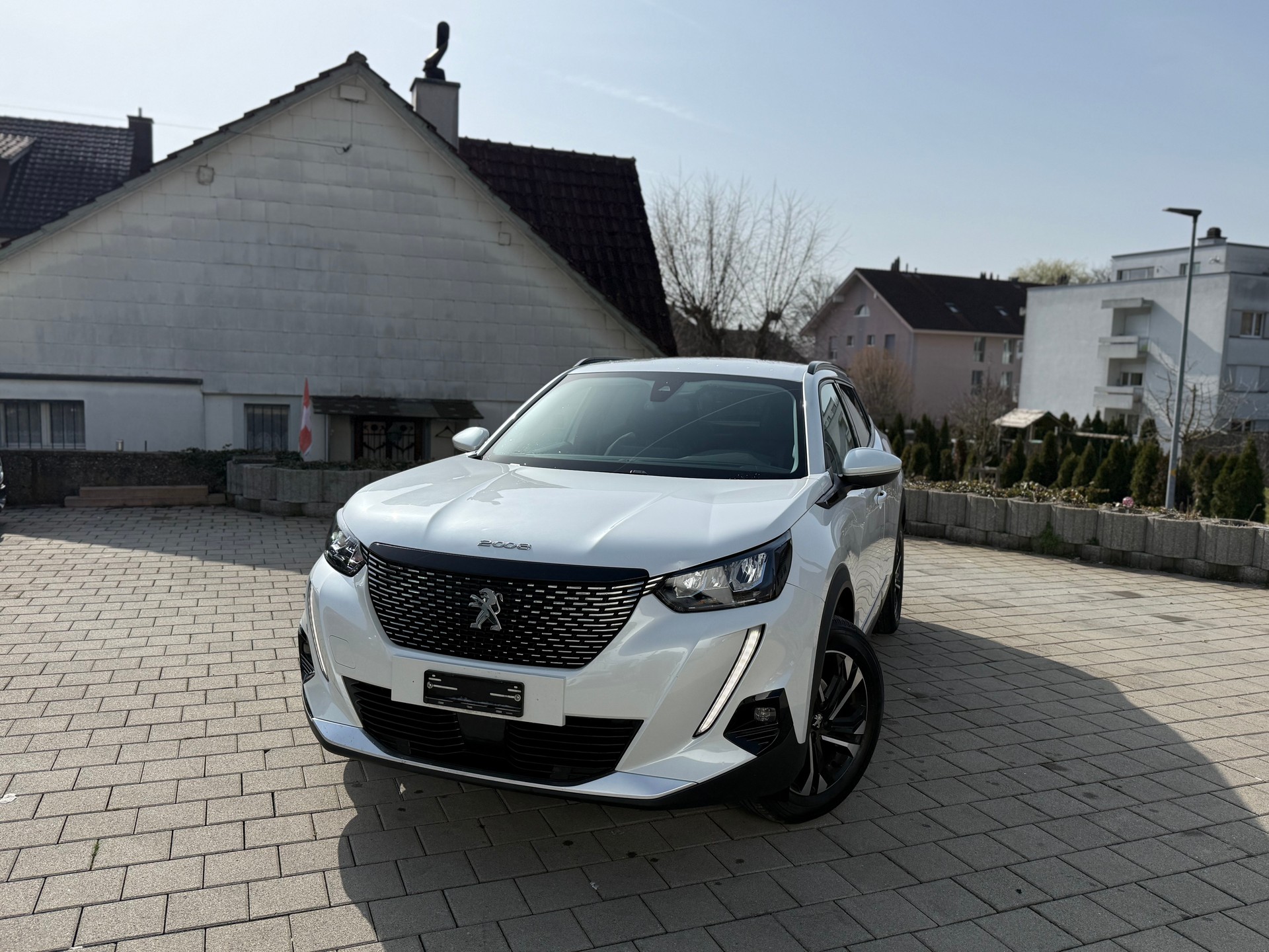 PEUGEOT 2008 1.2 PureTech-image-0