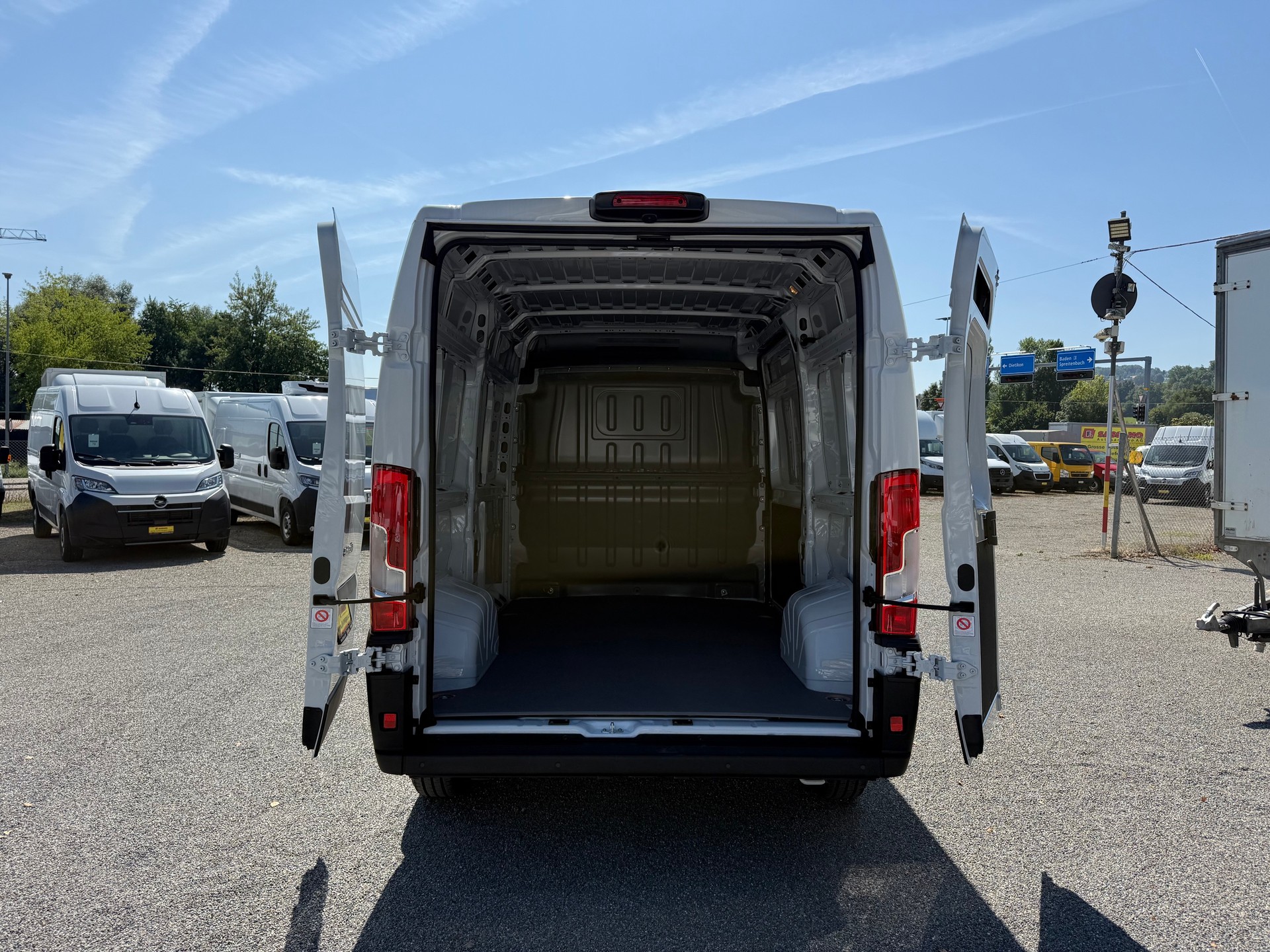CITROEN Jumper 33 2.2 BlueHDI 140 L2H2 neues Interieur 2026 !-image-2