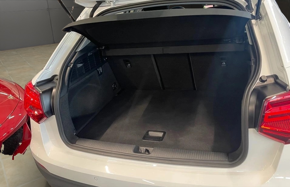 AUDI Q2 35 TDI quattro S-tronic-image-11
