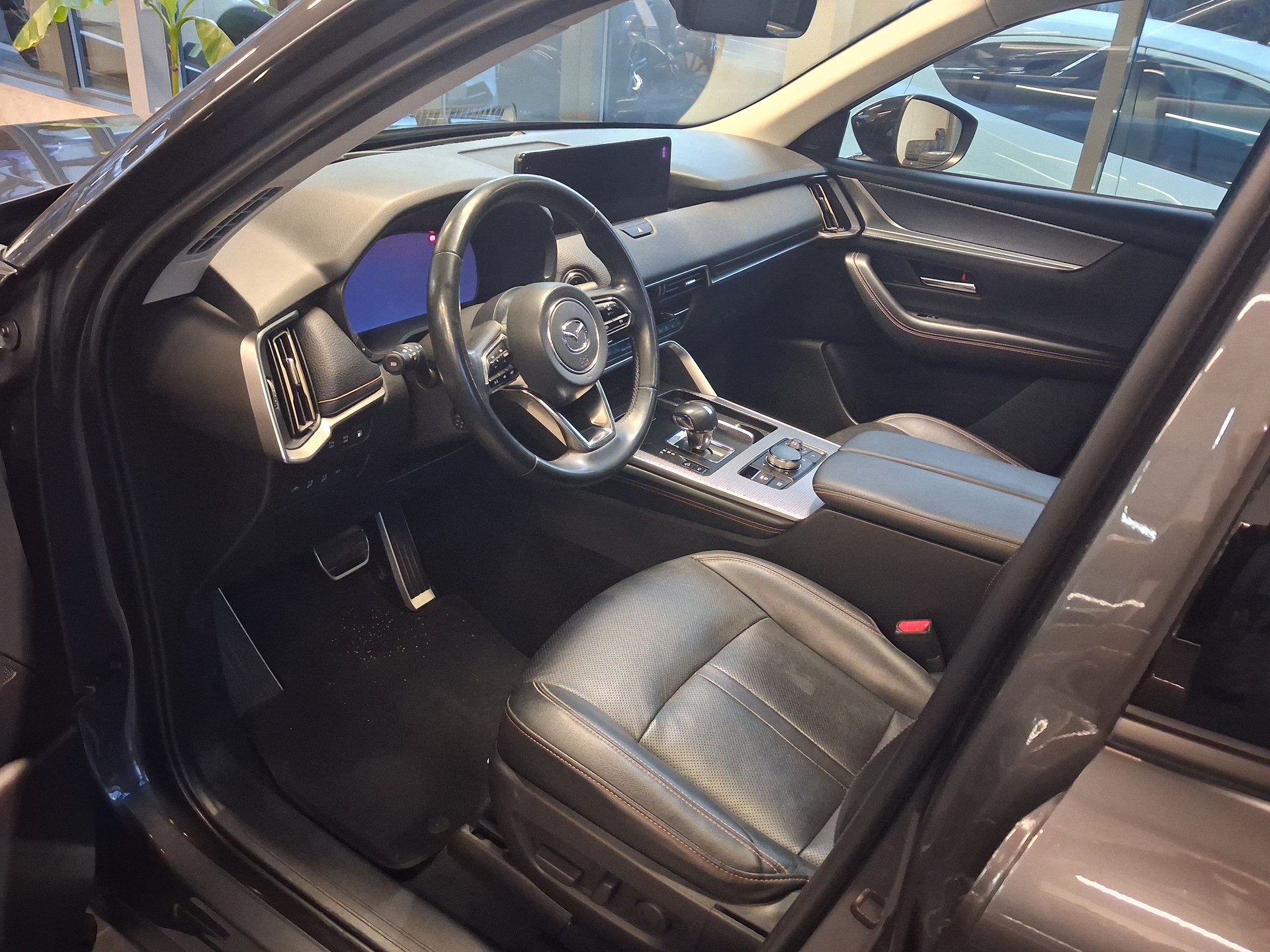 MAZDA CX-60 e-Skyactiv PHEV 327 AWD Homura-image-4
