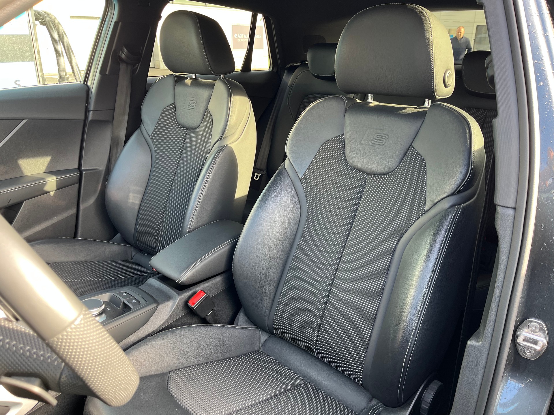 AUDI SQ2 TFSI quattro S-tronic-image-5