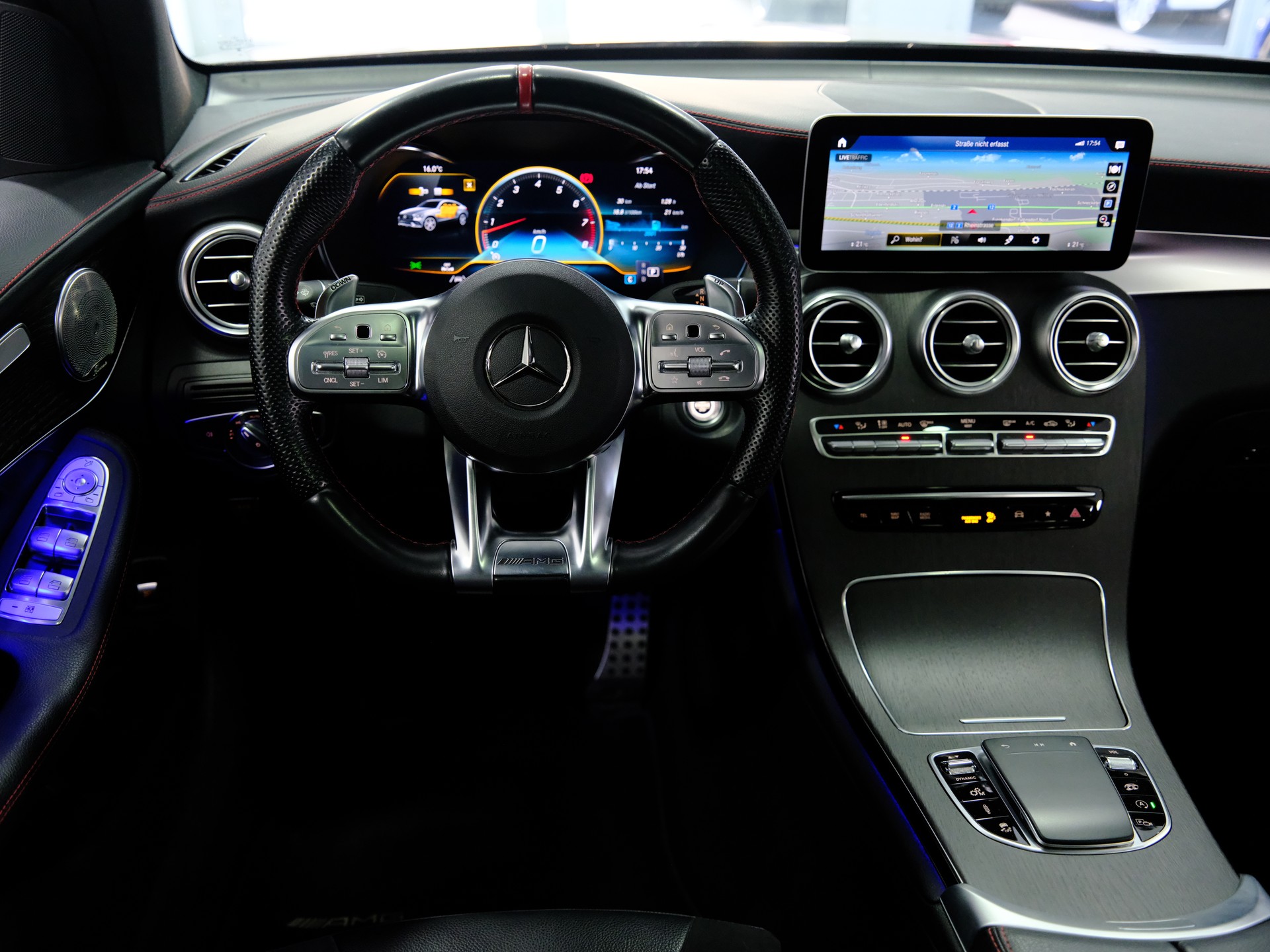 MERCEDES-BENZ GLC Coupé 43 AMG 4Matic 9G-Tronic-image-10