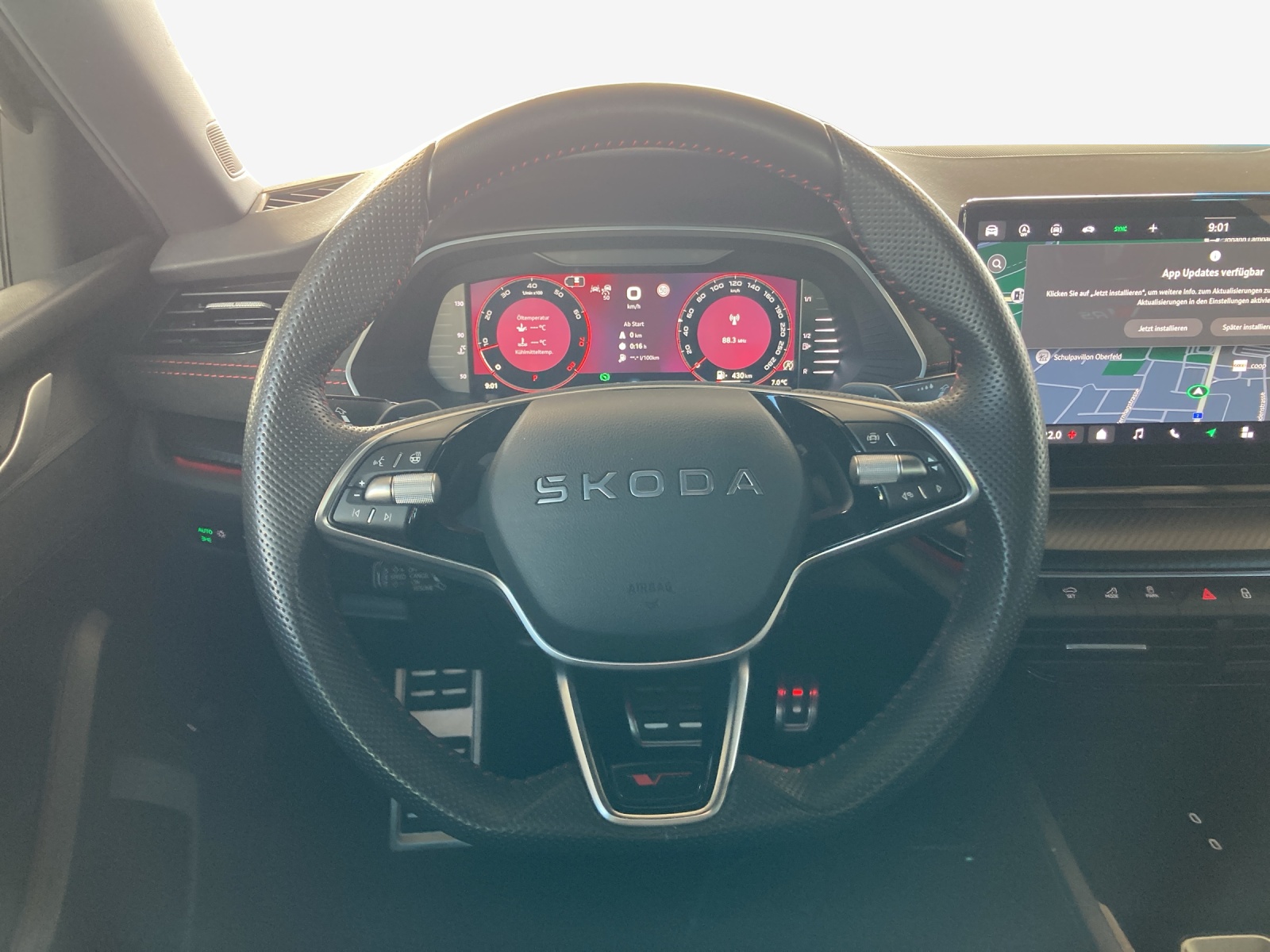 SKODA Octavia Combi 2.0 TSI DSG RS-image-9