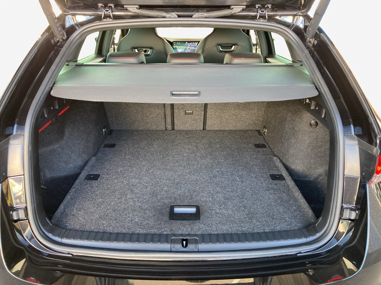 SKODA Octavia Combi 2.0 TSI DSG RS-image-12