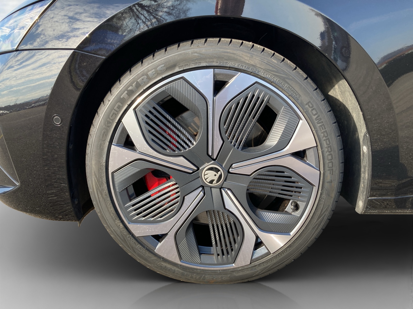 SKODA Octavia Combi 2.0 TSI DSG RS-image-15