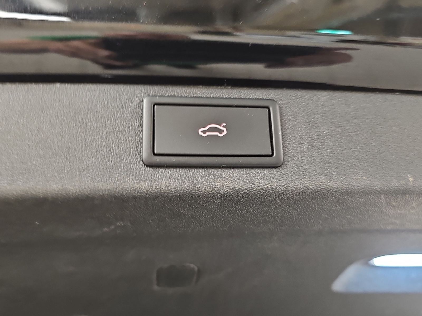 SKODA Enyaq iV 80x-image-14