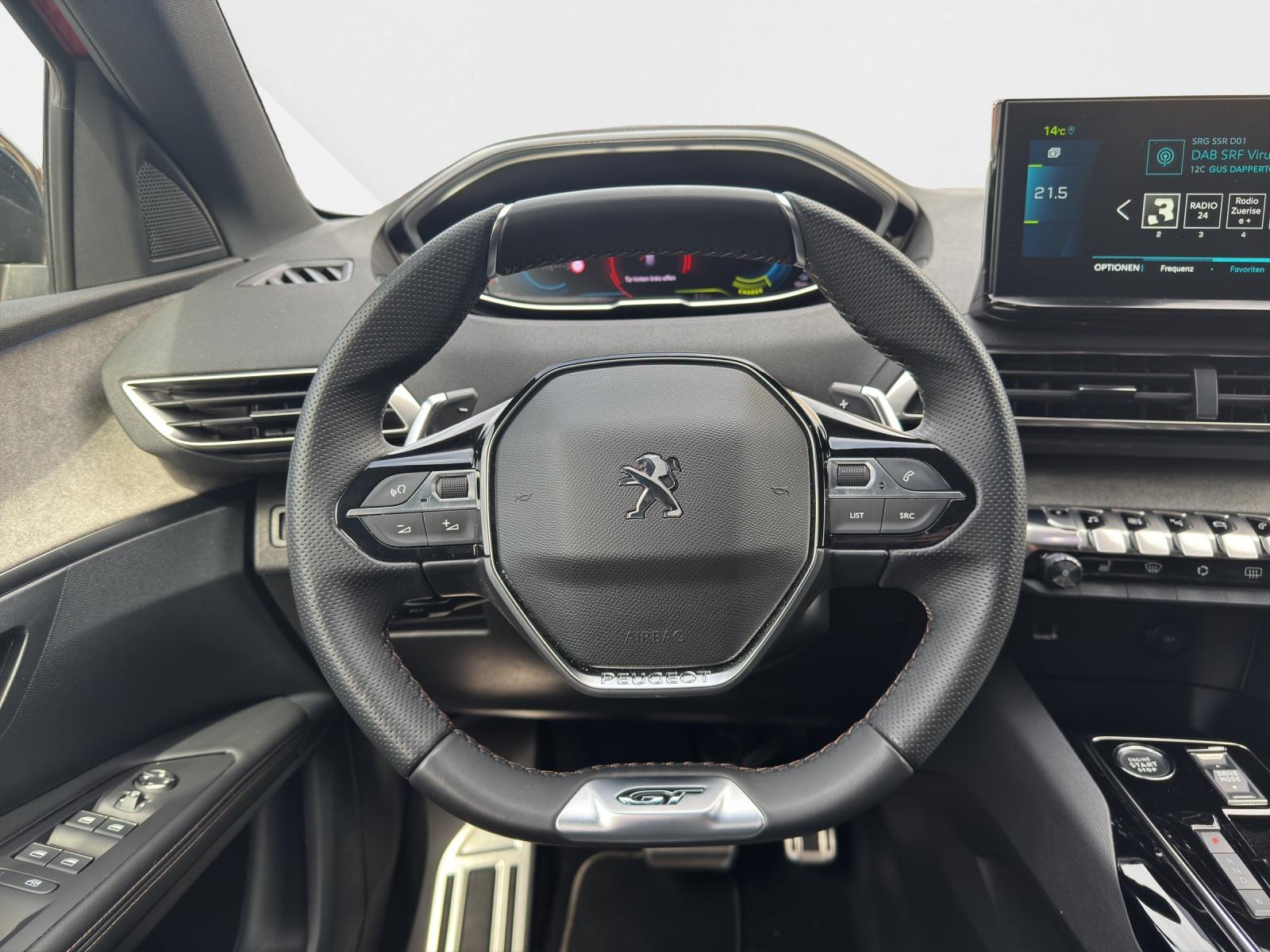 PEUGEOT 3008 GT 1.6 Plug-in Hybrid 4x4-image-9