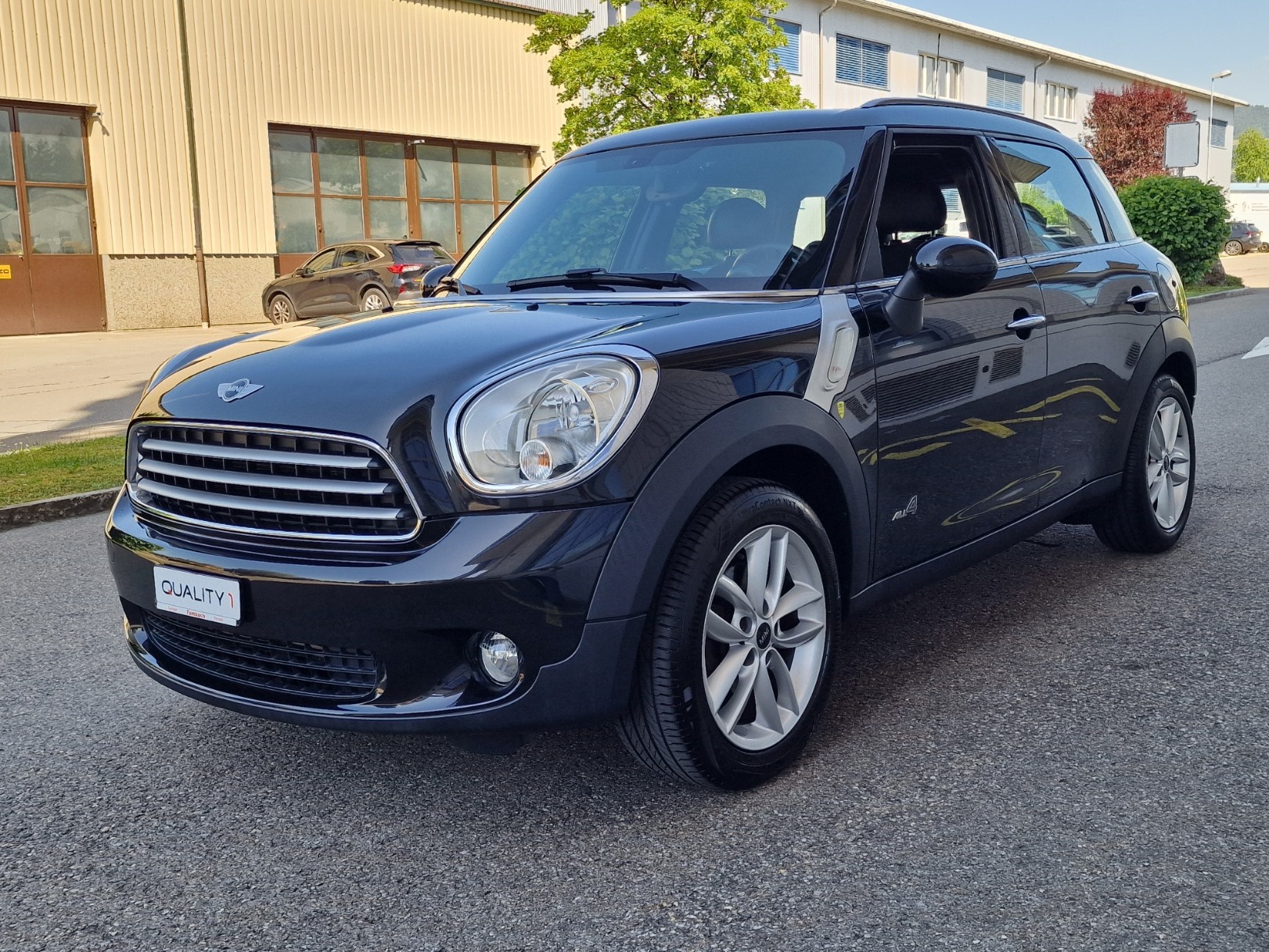 MINI Countryman Cooper D ALL4-image-1