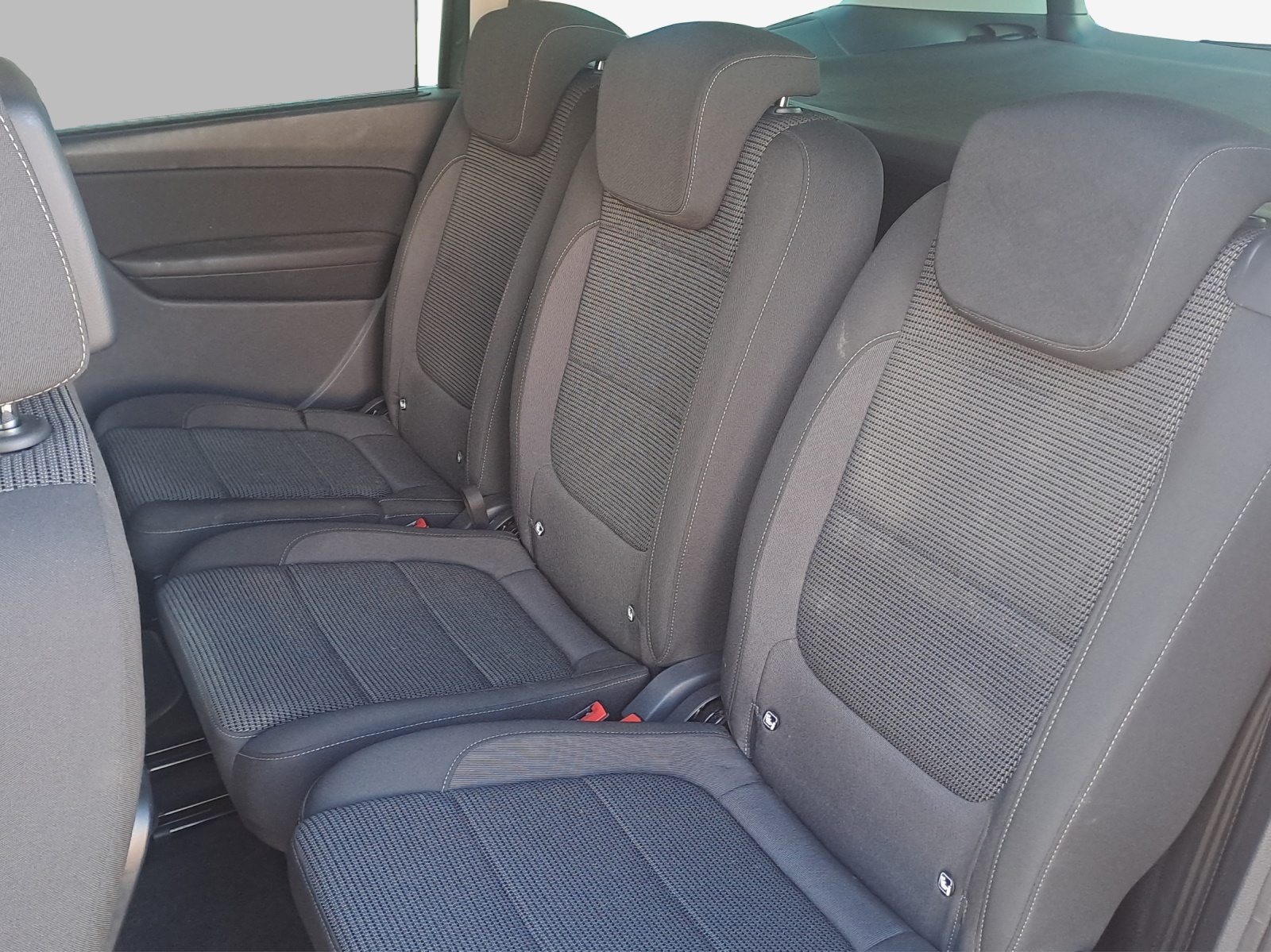 VW Sharan 1.4 TSI BlMT Comfortline DSG-image-11