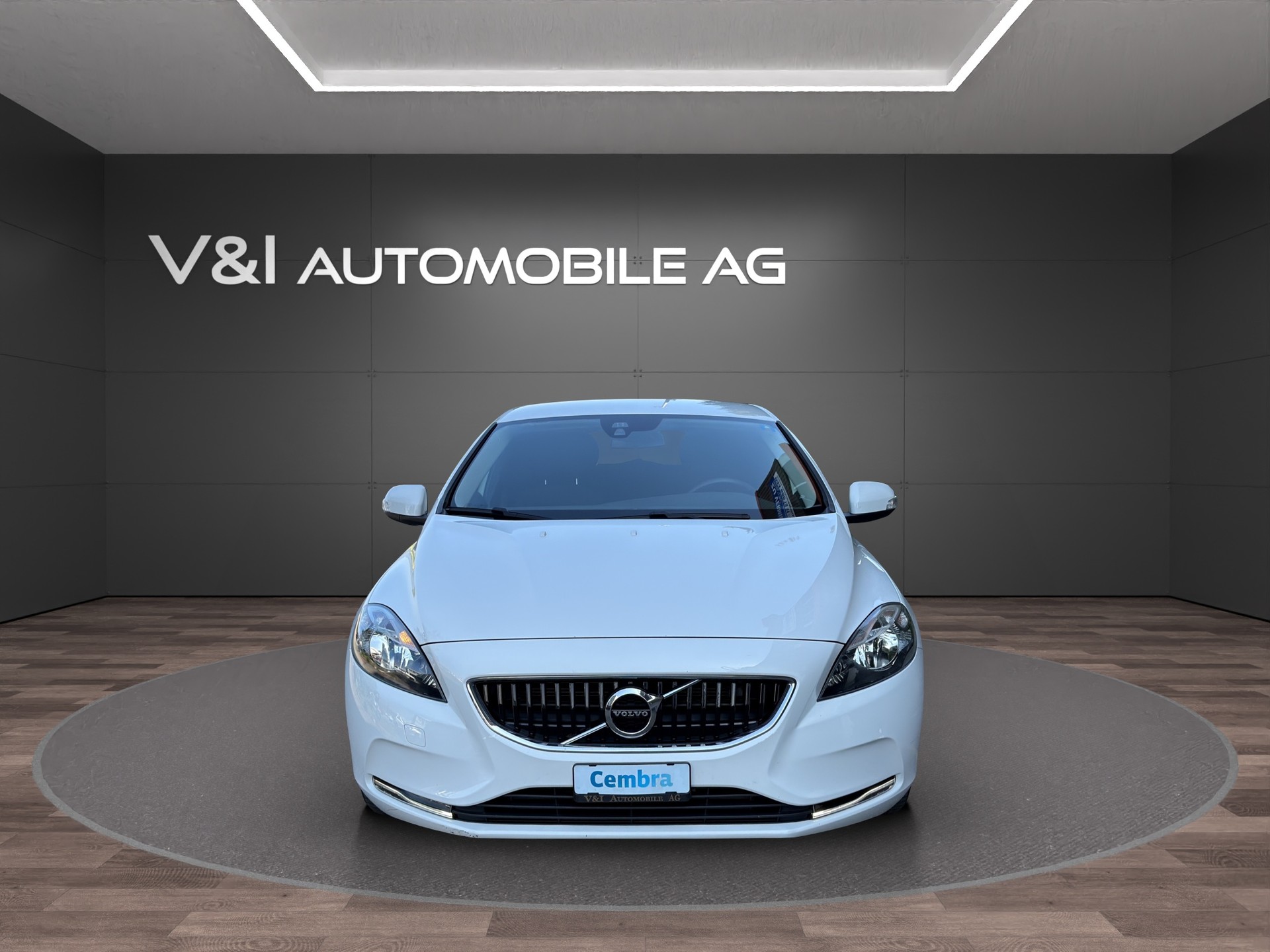 VOLVO V40 D3 Inscription Geartronic-image-2