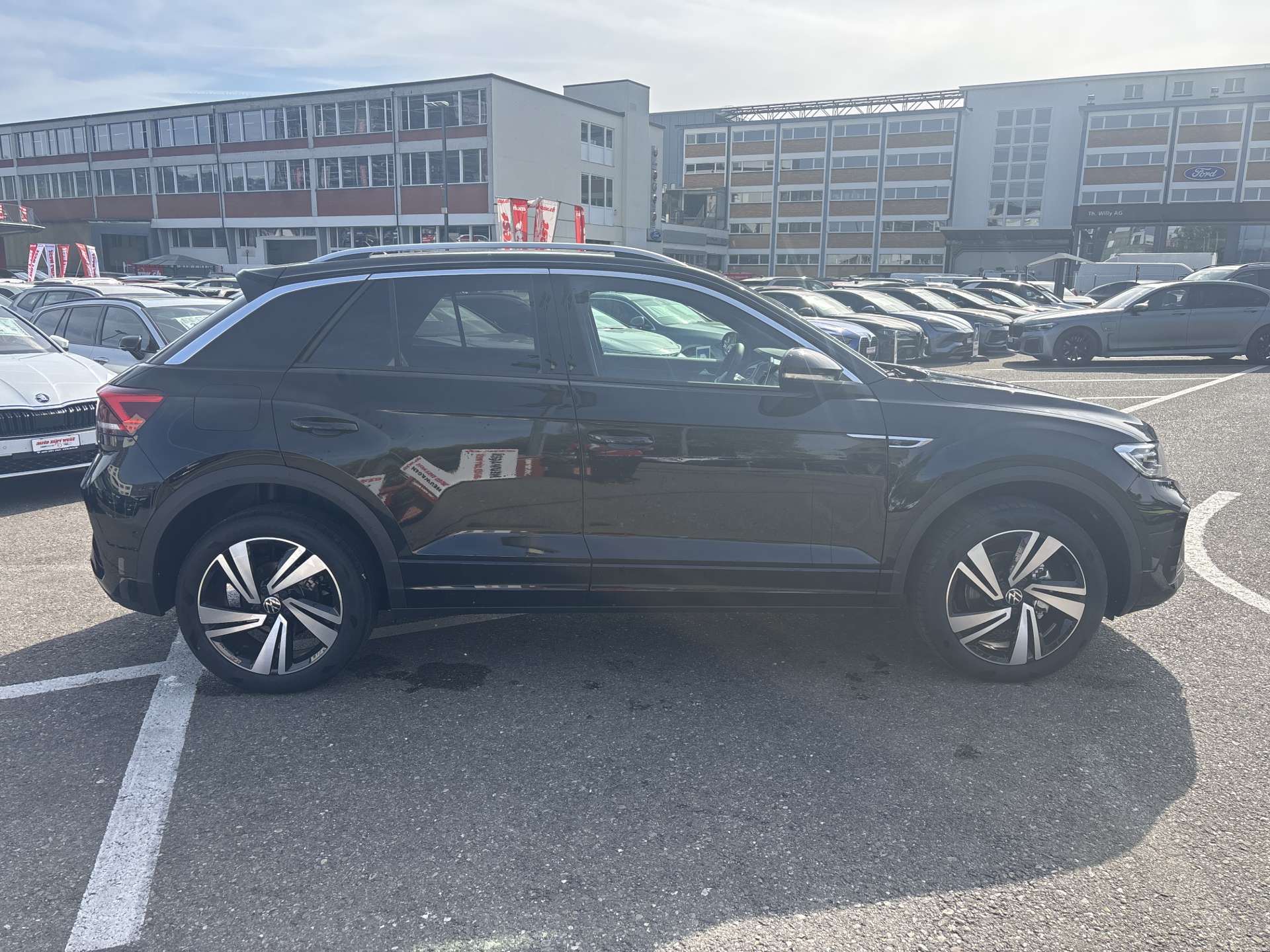 VW T-Roc 1.5 TSi EVO R-Line DSG-Automat-image-11