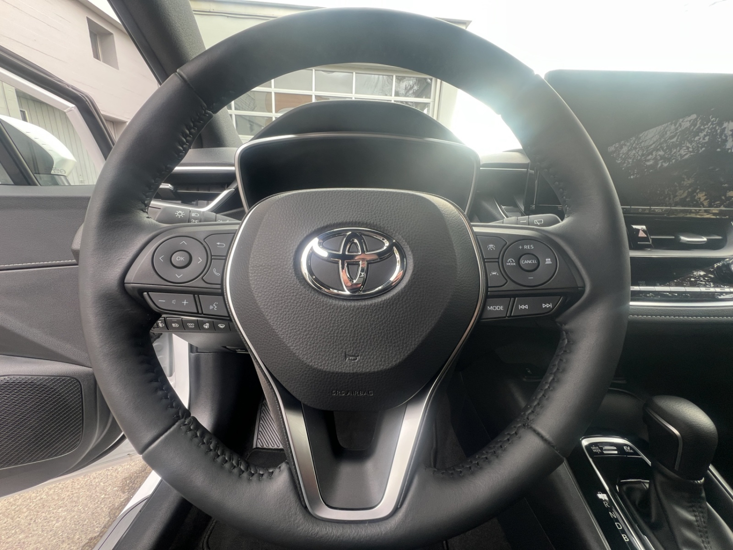 TOYOTA Corolla Touring Sports 1.8 HSD Comfort-image-11