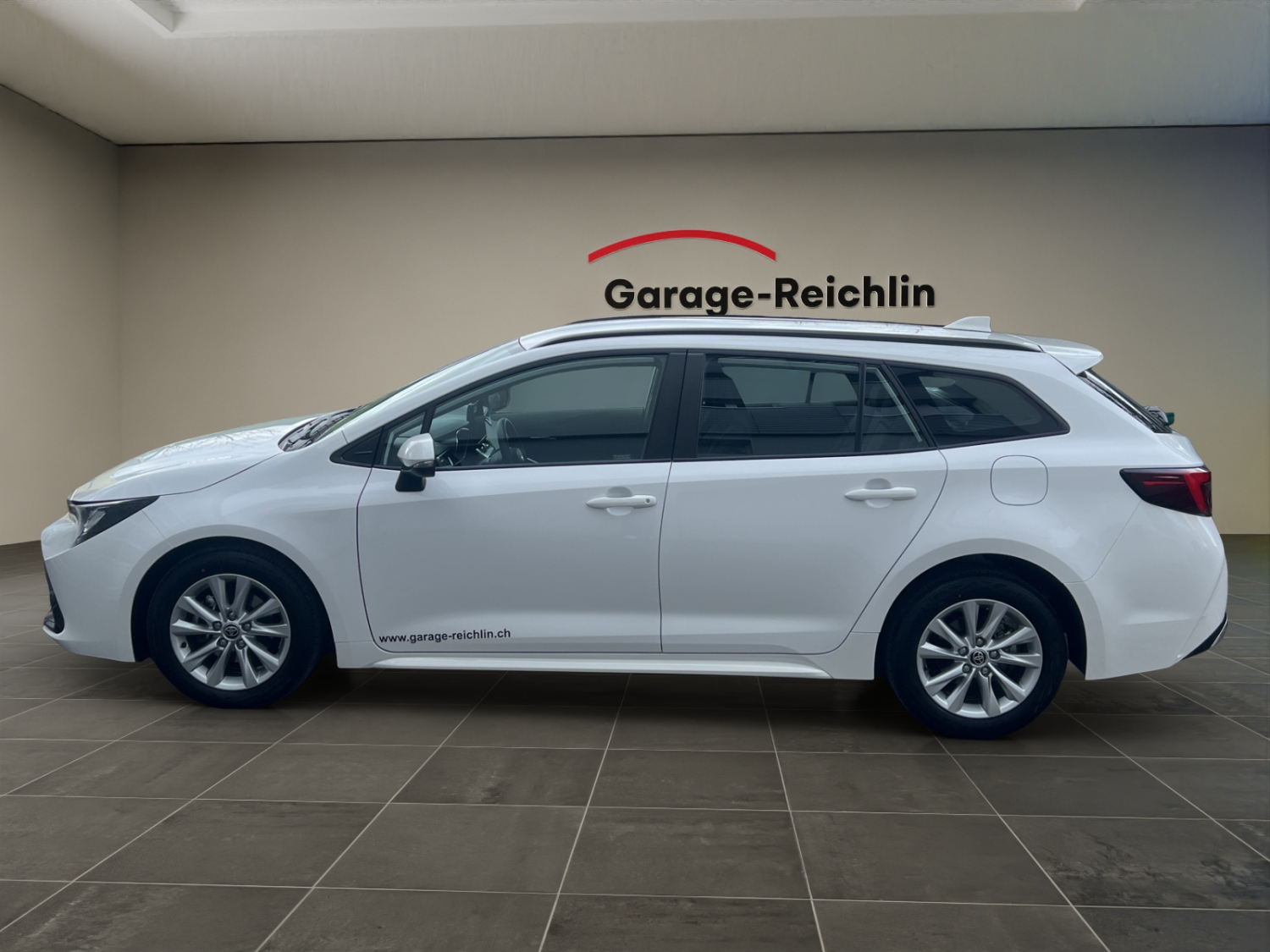 TOYOTA Corolla Touring Sports 1.8 HSD Comfort-showroom-element-1
