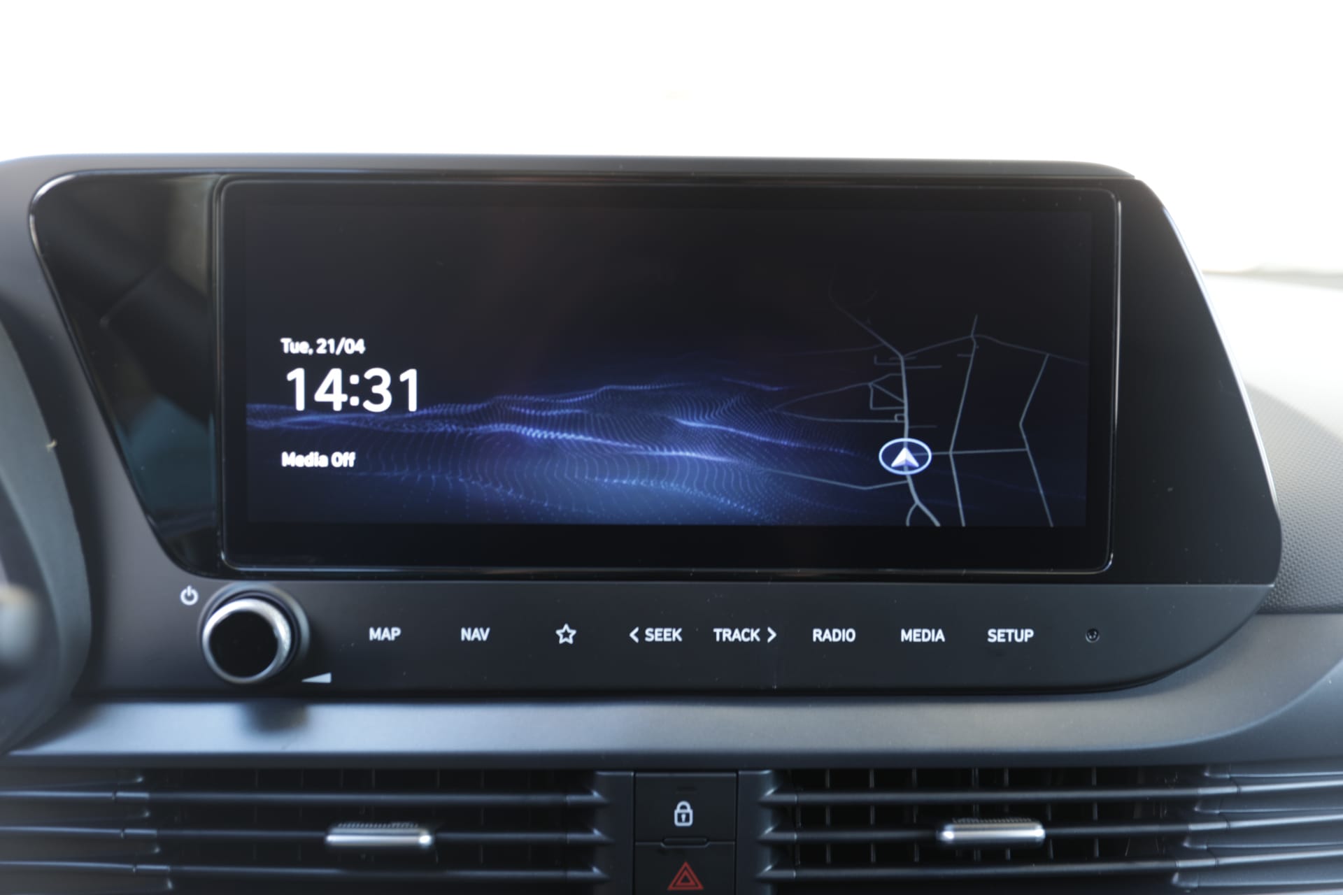 HYUNDAI i20 1.0 T-GDi Amplia DCT-image-13