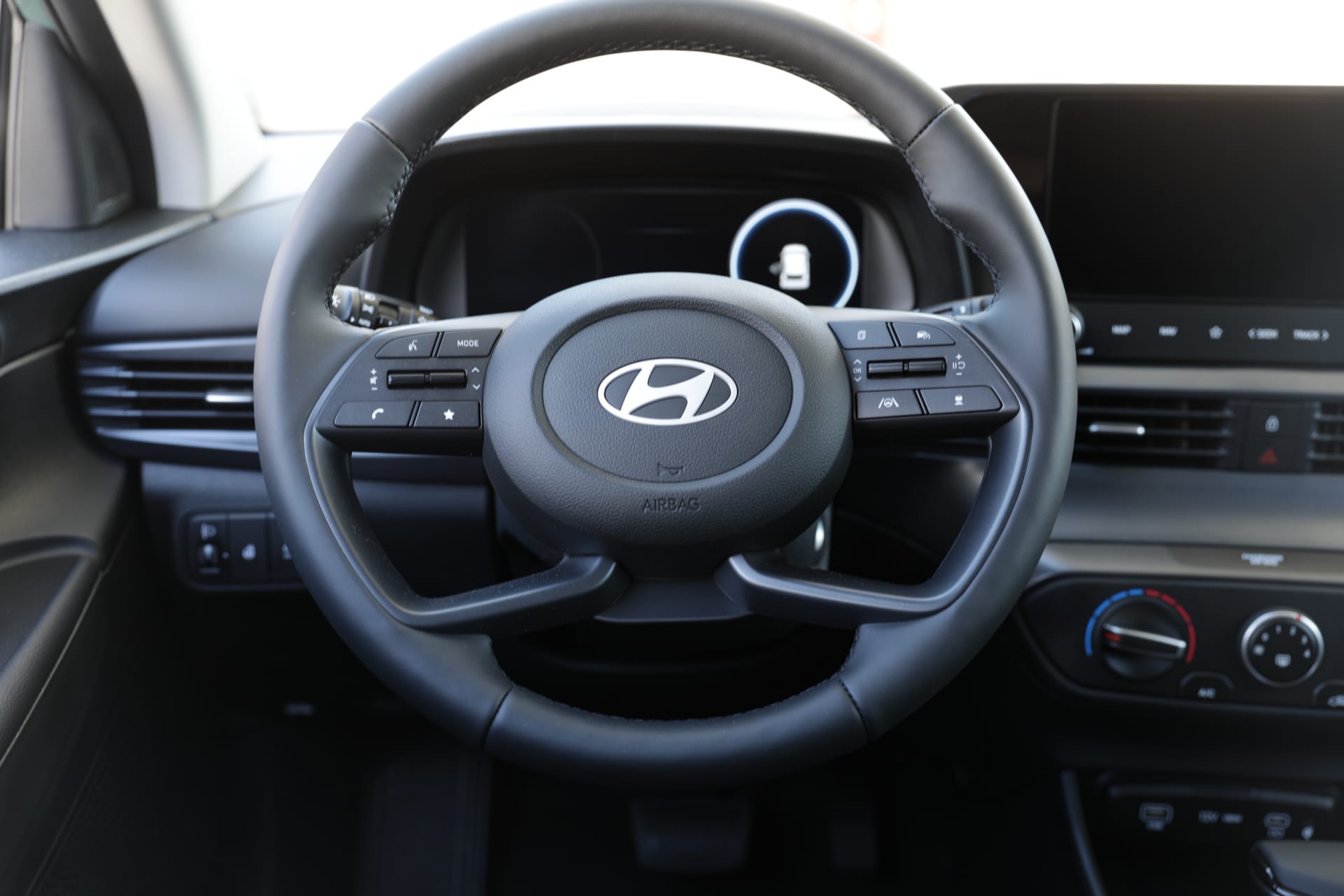 HYUNDAI i20 1.0 T-GDi Amplia DCT-image-9