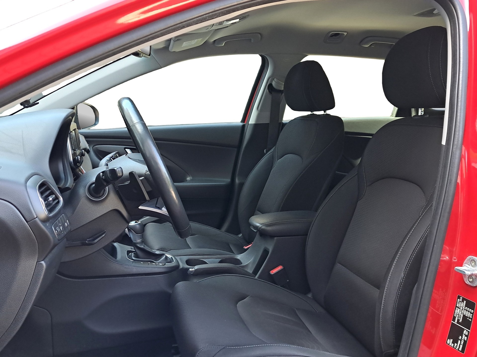HYUNDAI i30 1.4 T-GDI Launch DCT-image-9