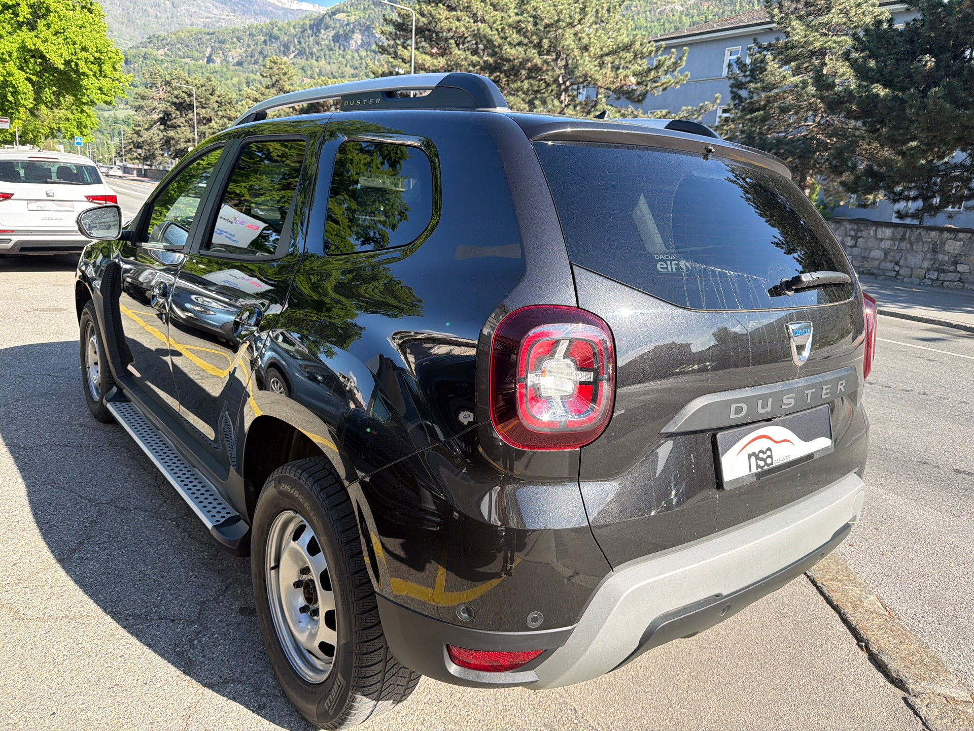 DACIA Duster TCe 125 Comfort 4x4-image-4