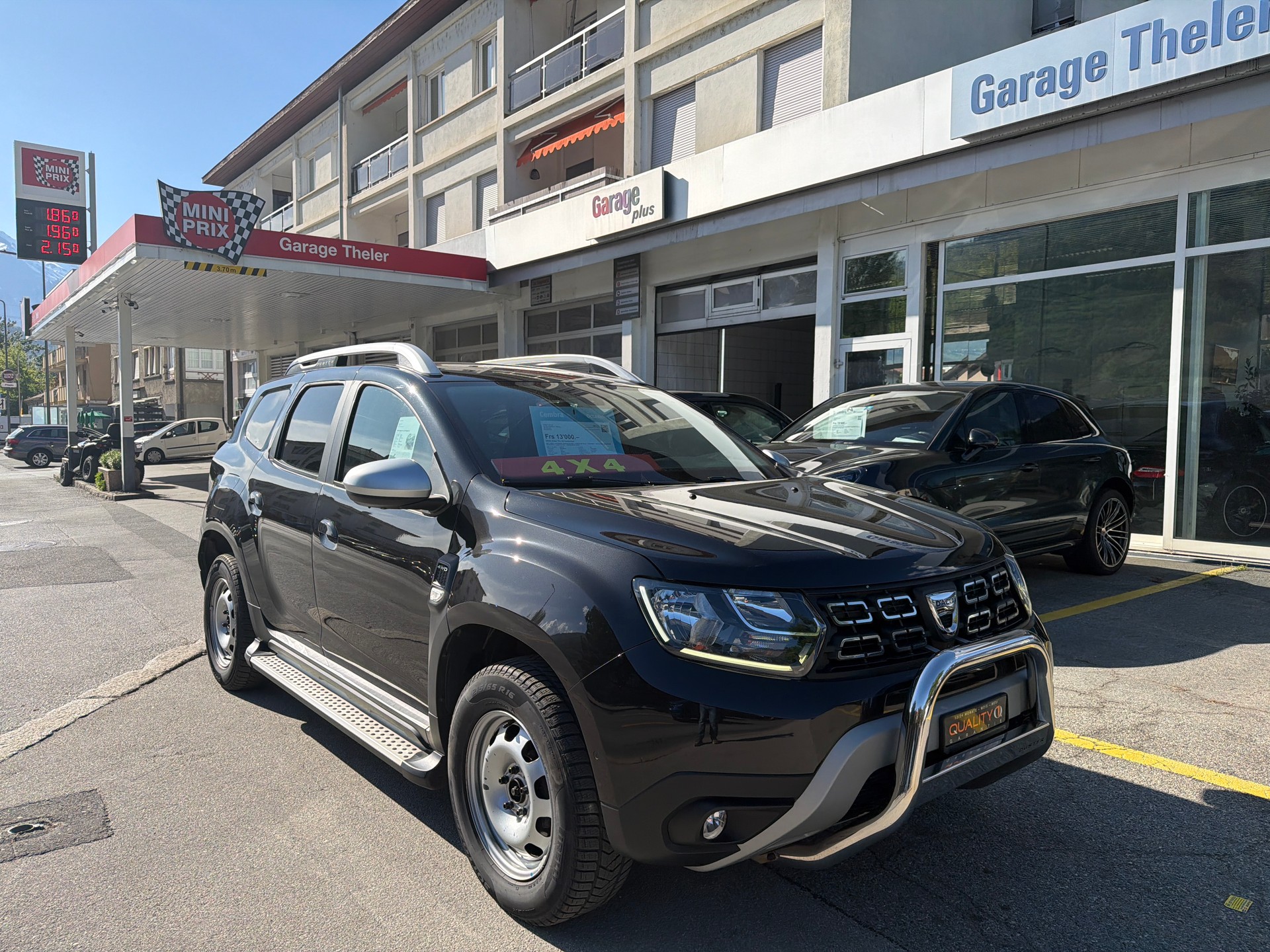 DACIA Duster TCe 125 Comfort 4x4-image-0