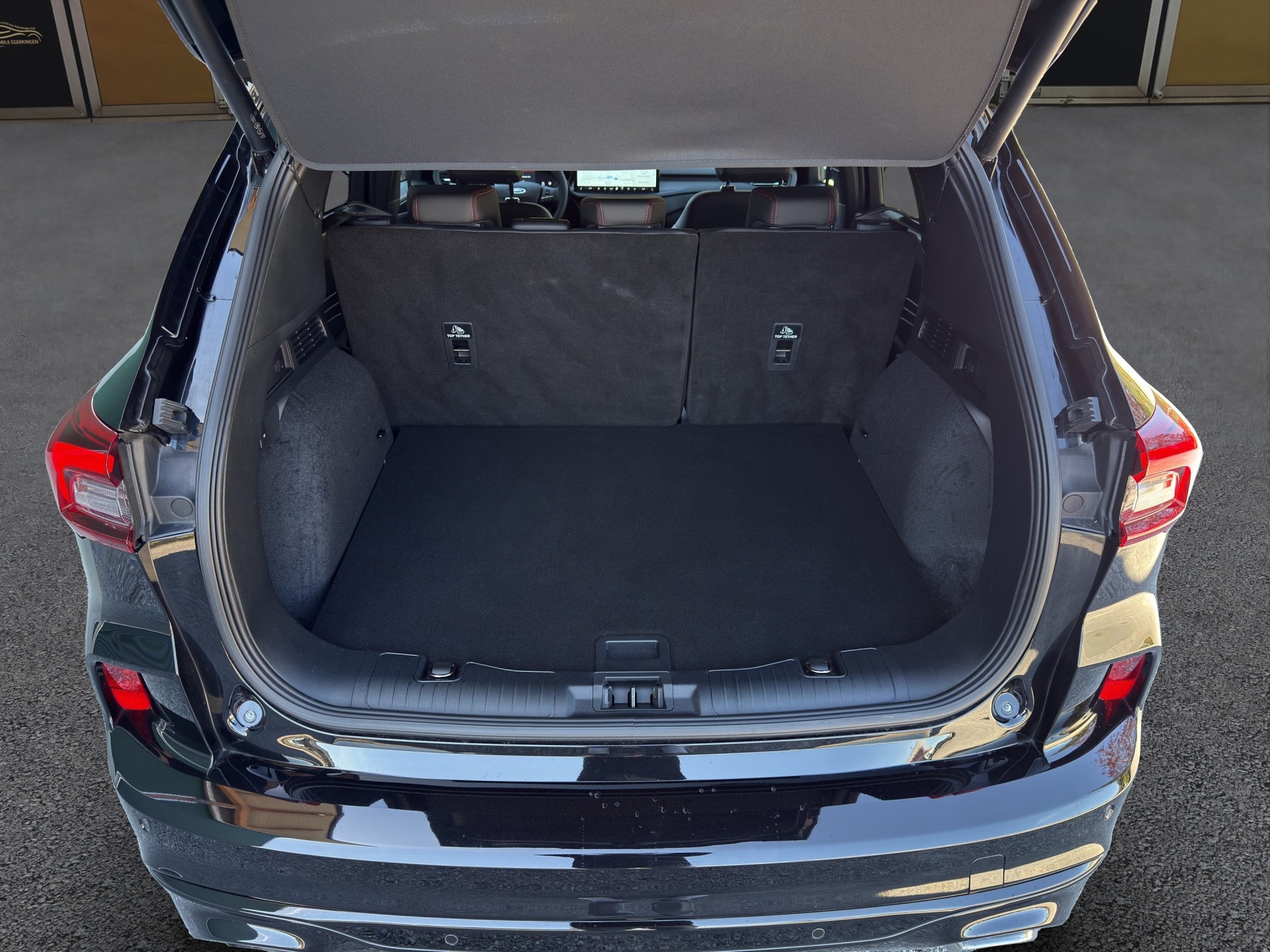 FORD Kuga 2.5 Plug-in Hybrid ST-Line X-image-13