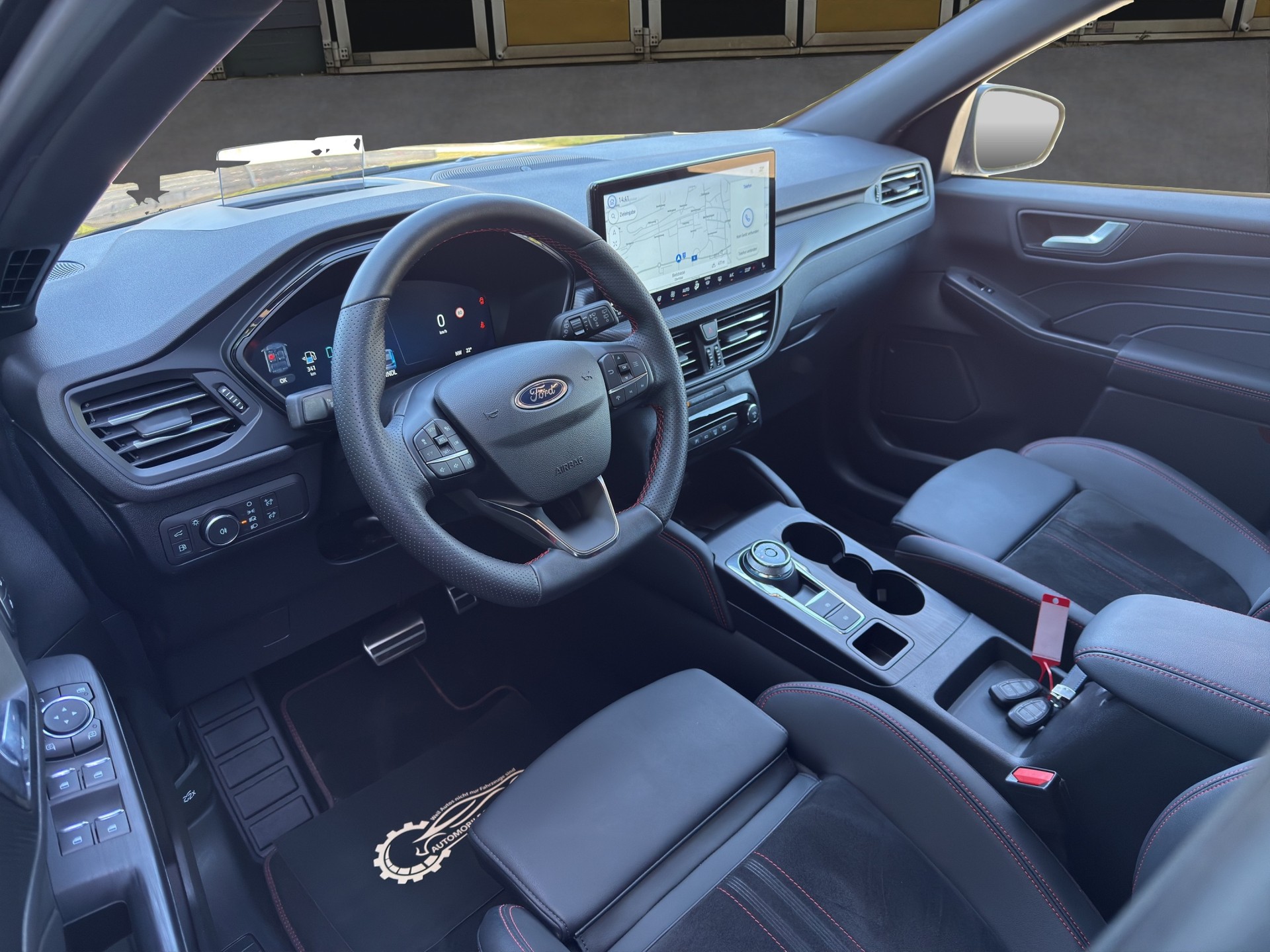 FORD Kuga 2.5 Plug-in Hybrid ST-Line X-image-8
