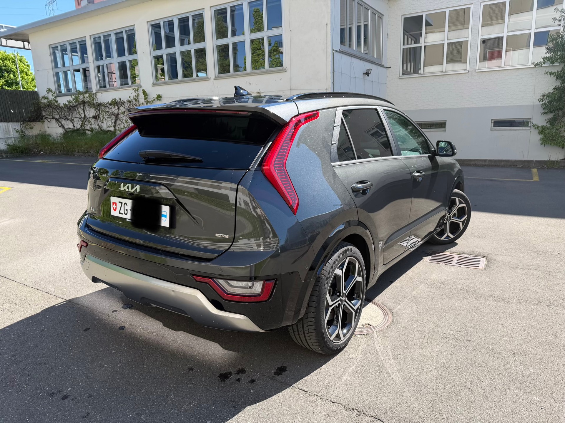 KIA Niro 1.6GDi Hybrid DCT Style-image-2