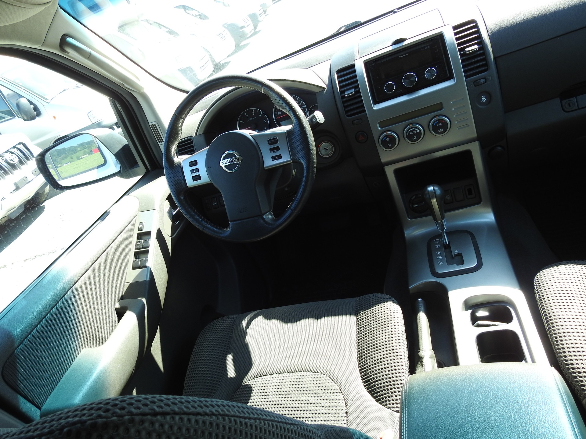 NISSAN Pathfinder 2.5 dCi SE-image-20