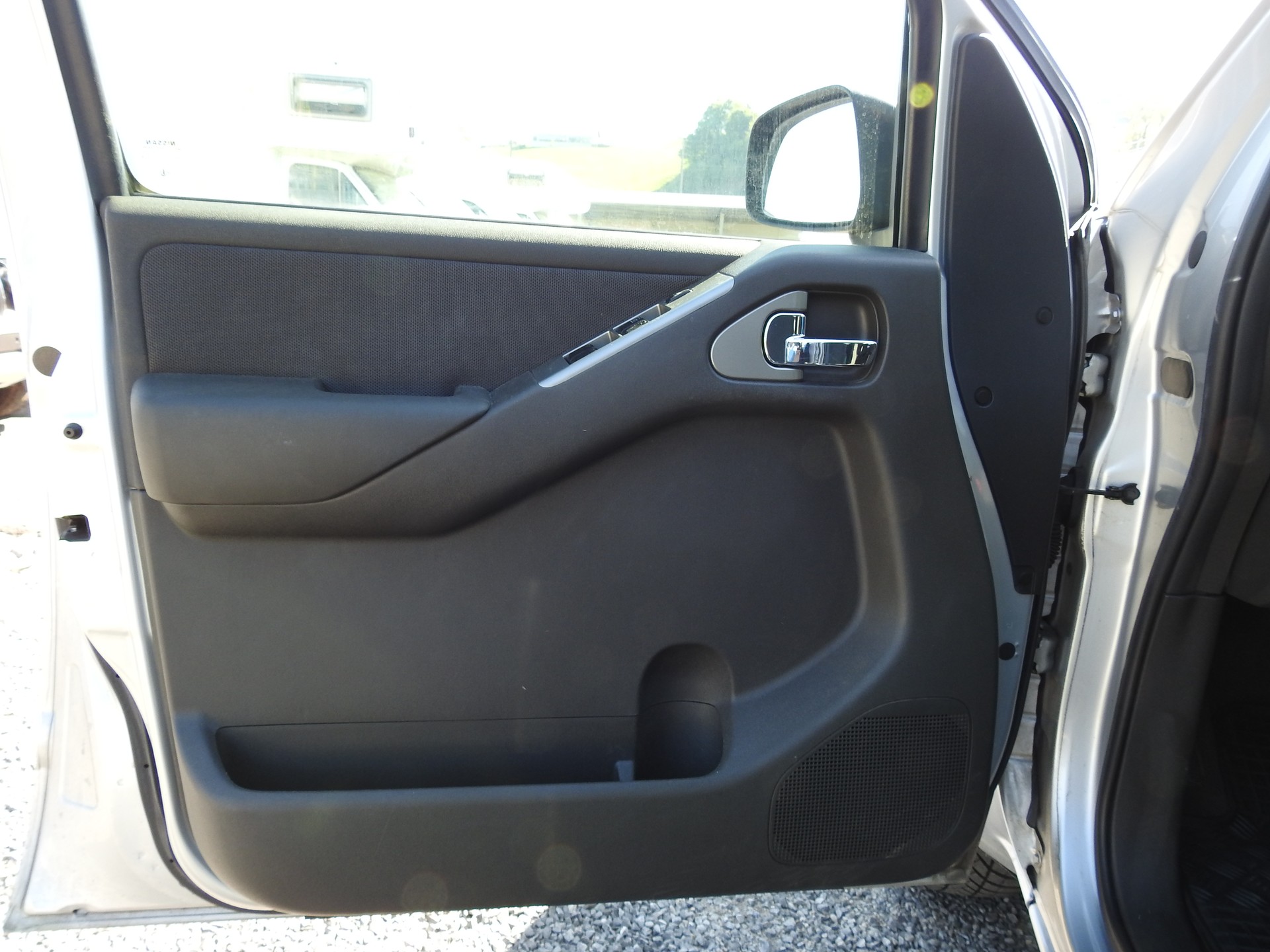 NISSAN Pathfinder 2.5 dCi SE-image-9