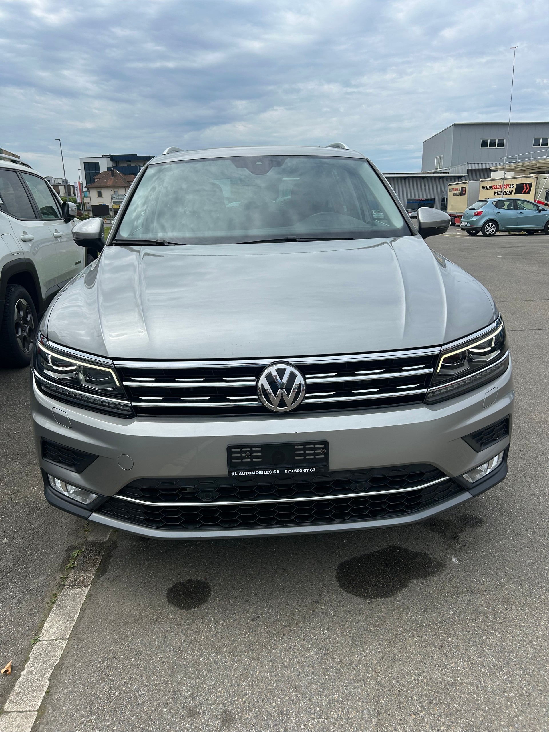 VW Tiguan 2.0TSI Highline 4Motion-image-0