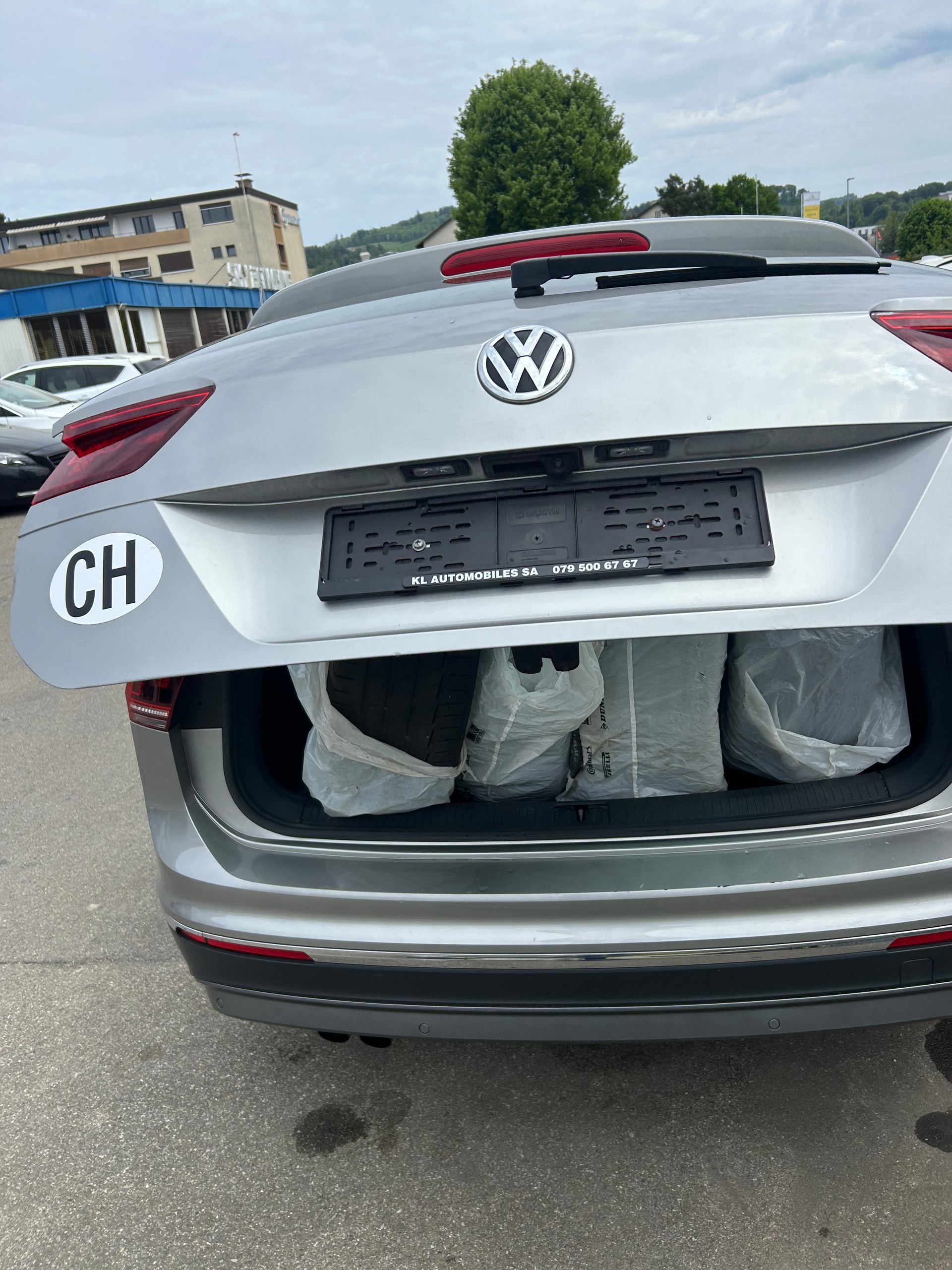 VW Tiguan 2.0TSI Highline 4Motion-image-15