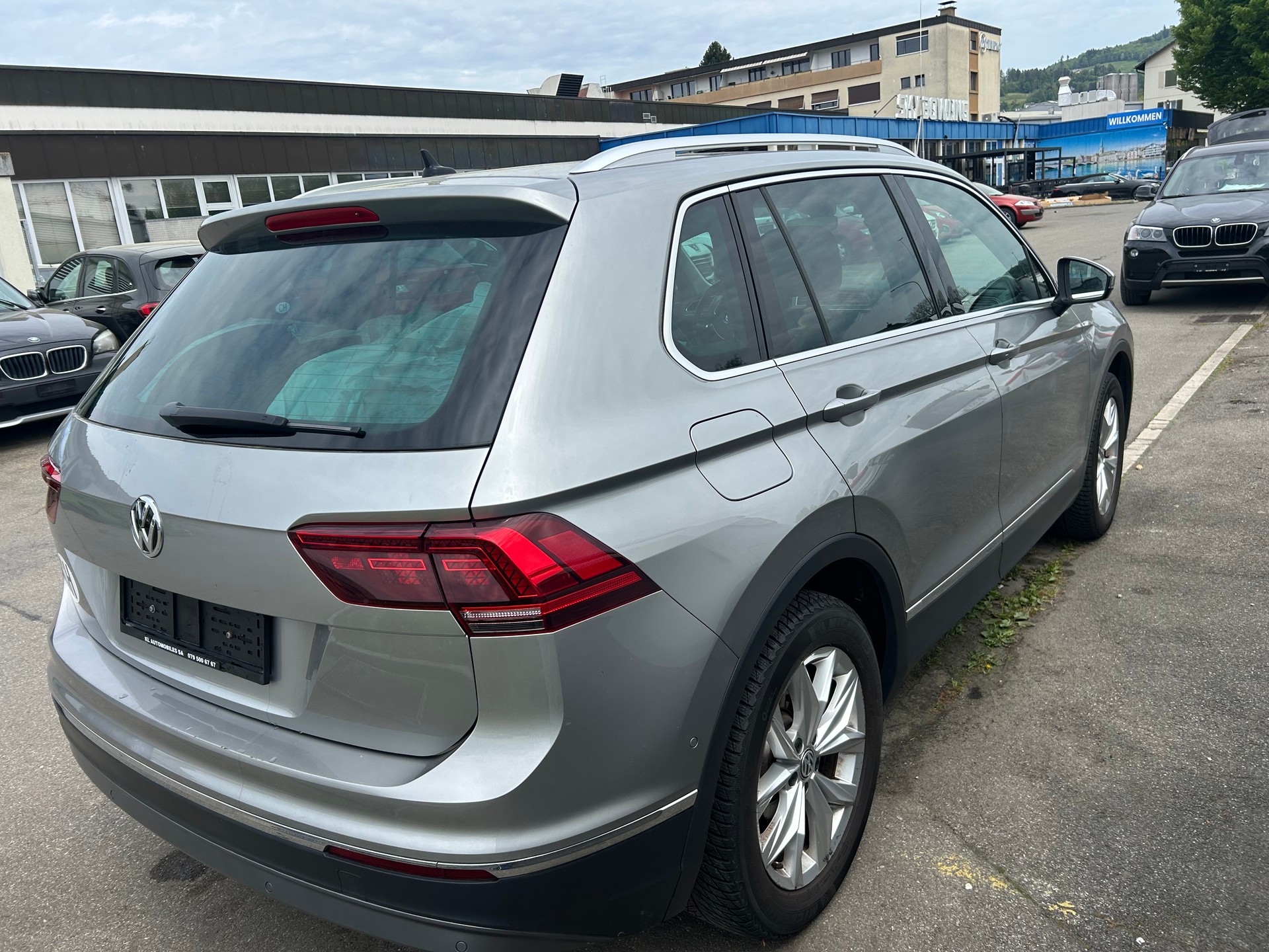 VW Tiguan 2.0TSI Highline 4Motion-image-8