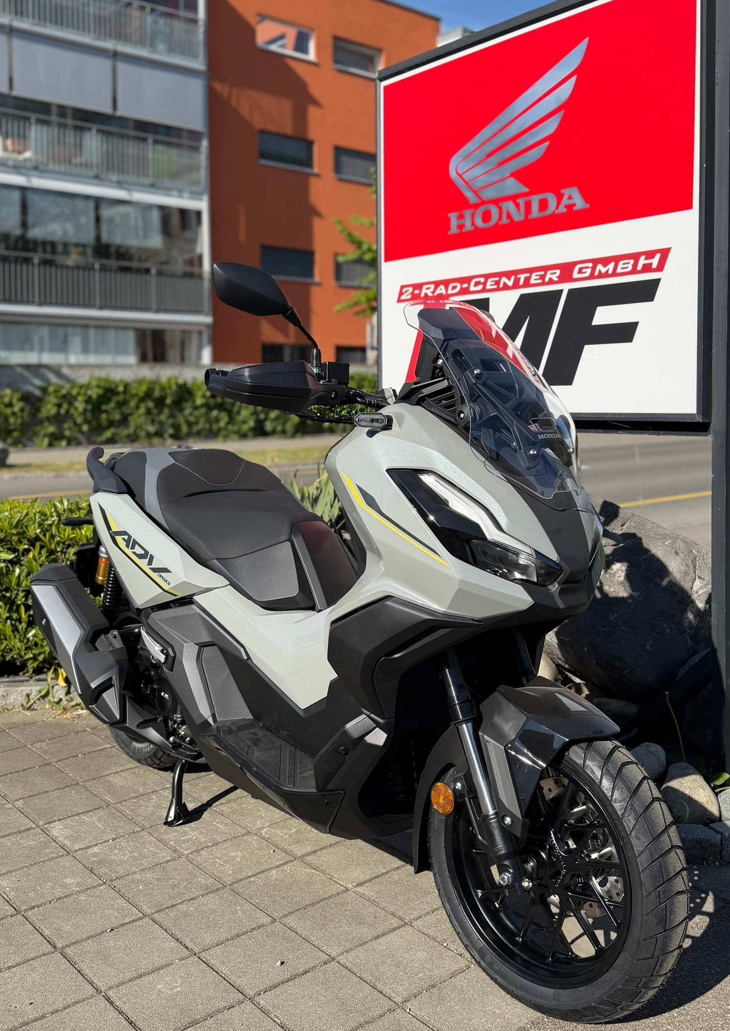 HONDA SPECIAL EDITION-showroom-element-1
