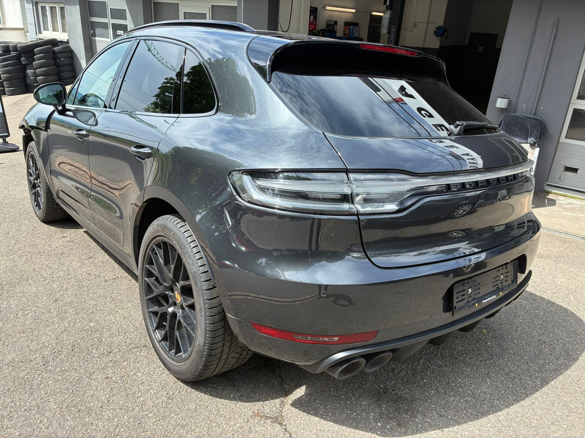 PORSCHE Macan GTS PDK-image-6