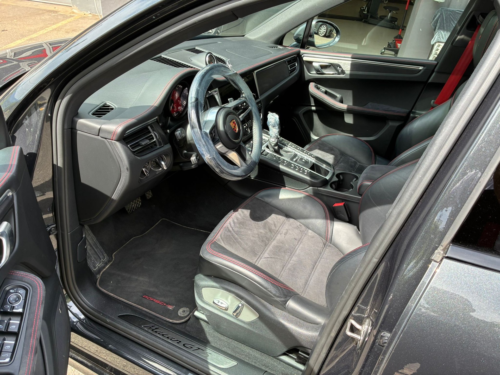 PORSCHE Macan GTS PDK-image-28