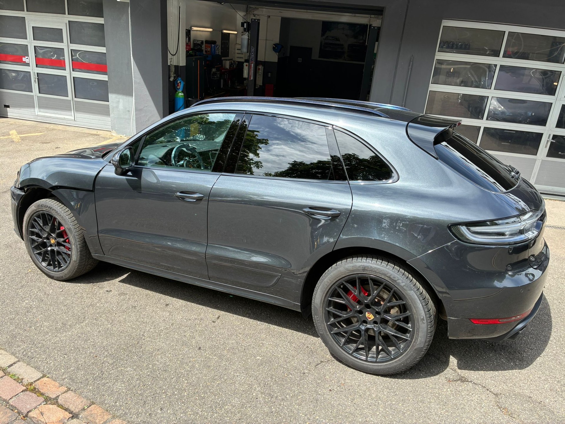 PORSCHE Macan GTS PDK-image-7