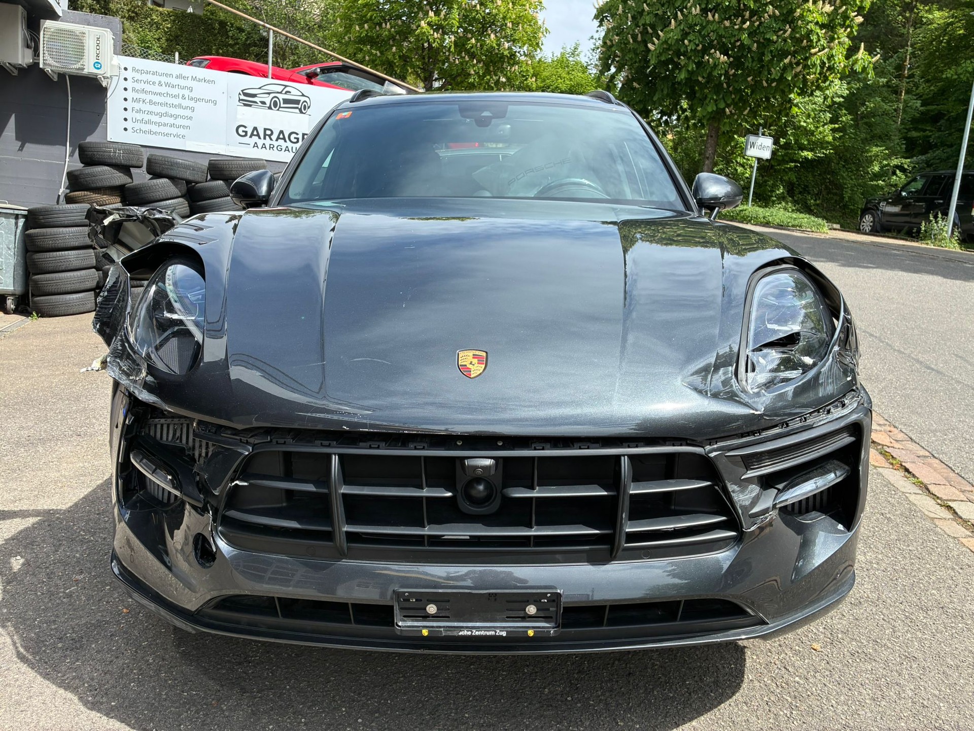 PORSCHE Macan GTS PDK-image-1