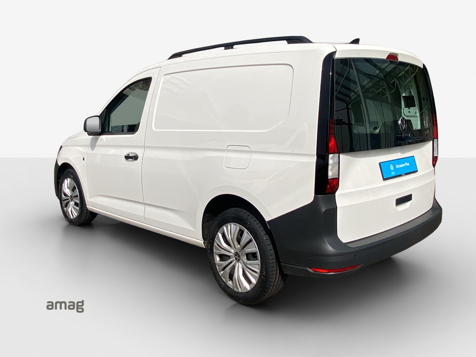 VW Caddy Cargo 2.0TDI 4Motion-image-2