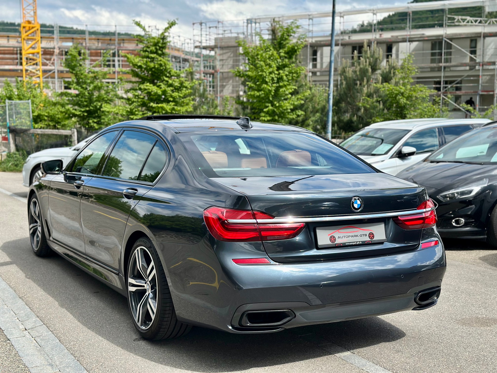 BMW 750Li xDrive-image-5