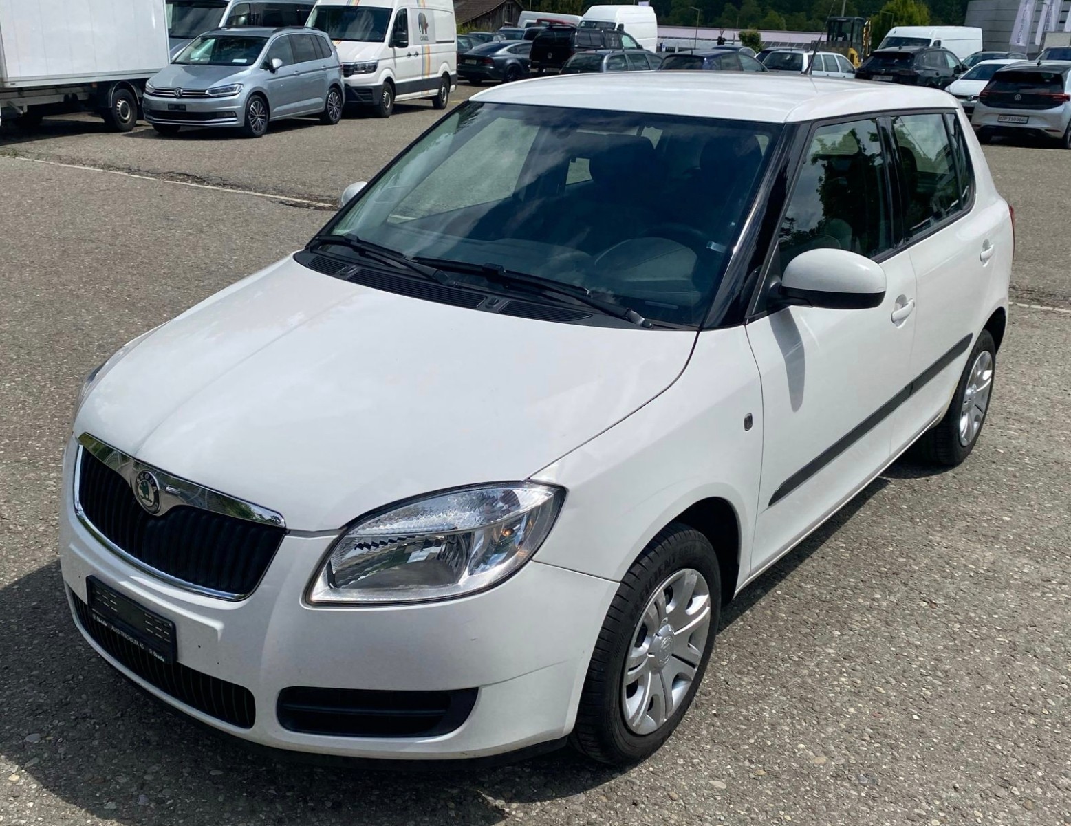 SKODA Fabia 1.2 Entry-image-1
