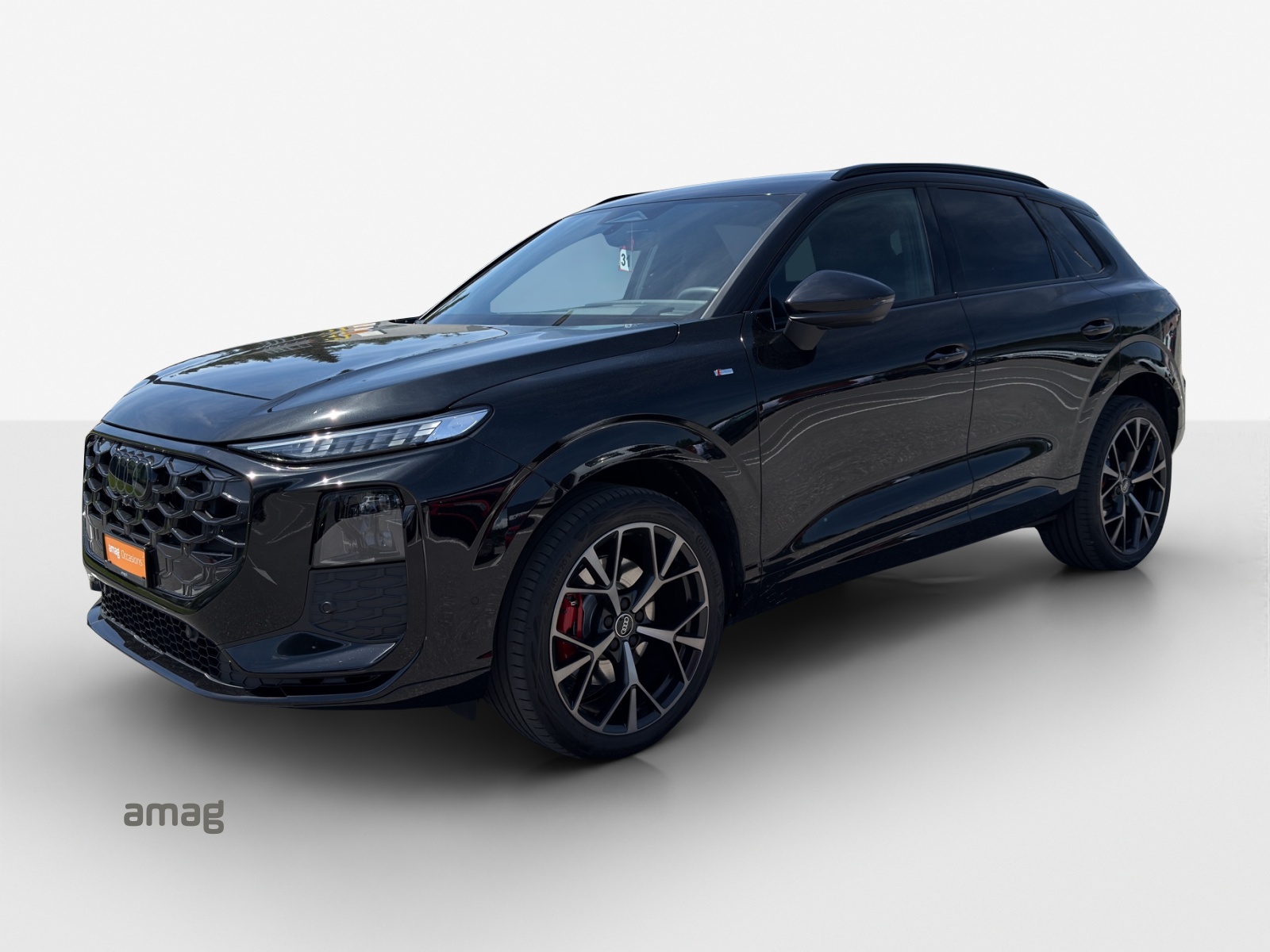 AUDI Q3 SUV TFSI quattro 195 kW S tronic-image-0