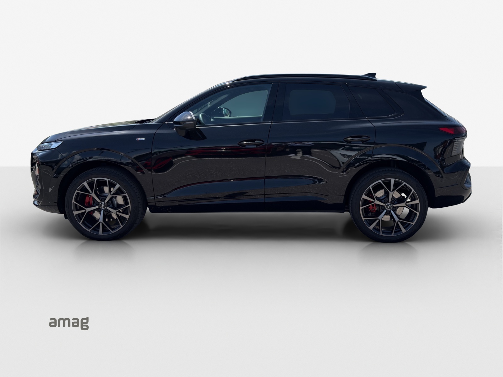 AUDI Q3 SUV TFSI quattro 195 kW S tronic-image-1