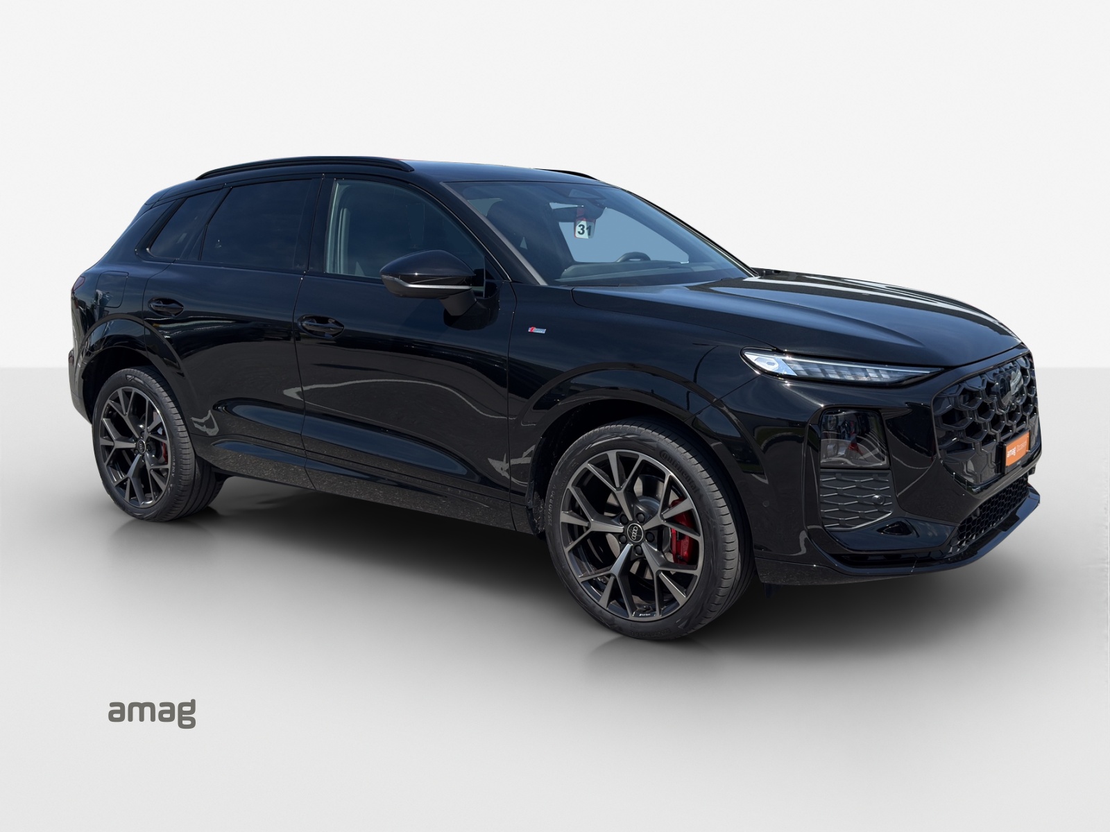 AUDI Q3 SUV TFSI quattro 195 kW S tronic-image-5
