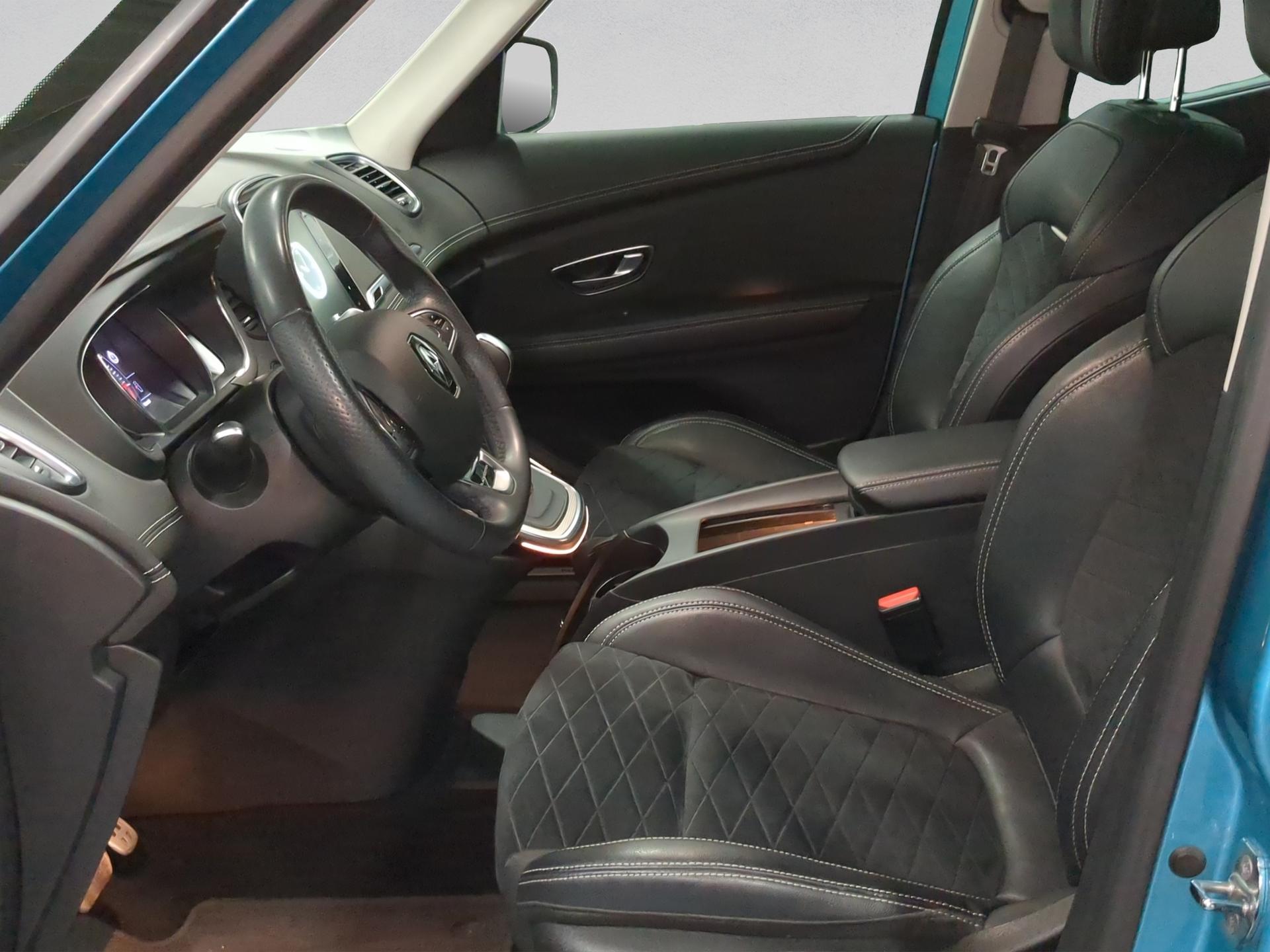 RENAULT Scénic 1.3 16V Turbo Black Edition EDC-image-8