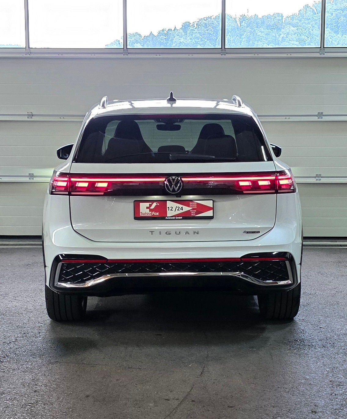 VW Tiguan 2.0 TDI SCR R-Line 4Motion DSG *ACC/LaneAssist*Sitz-Lenkradheizung*Massagefunktion*Pamoramadach*-showroom-element-3