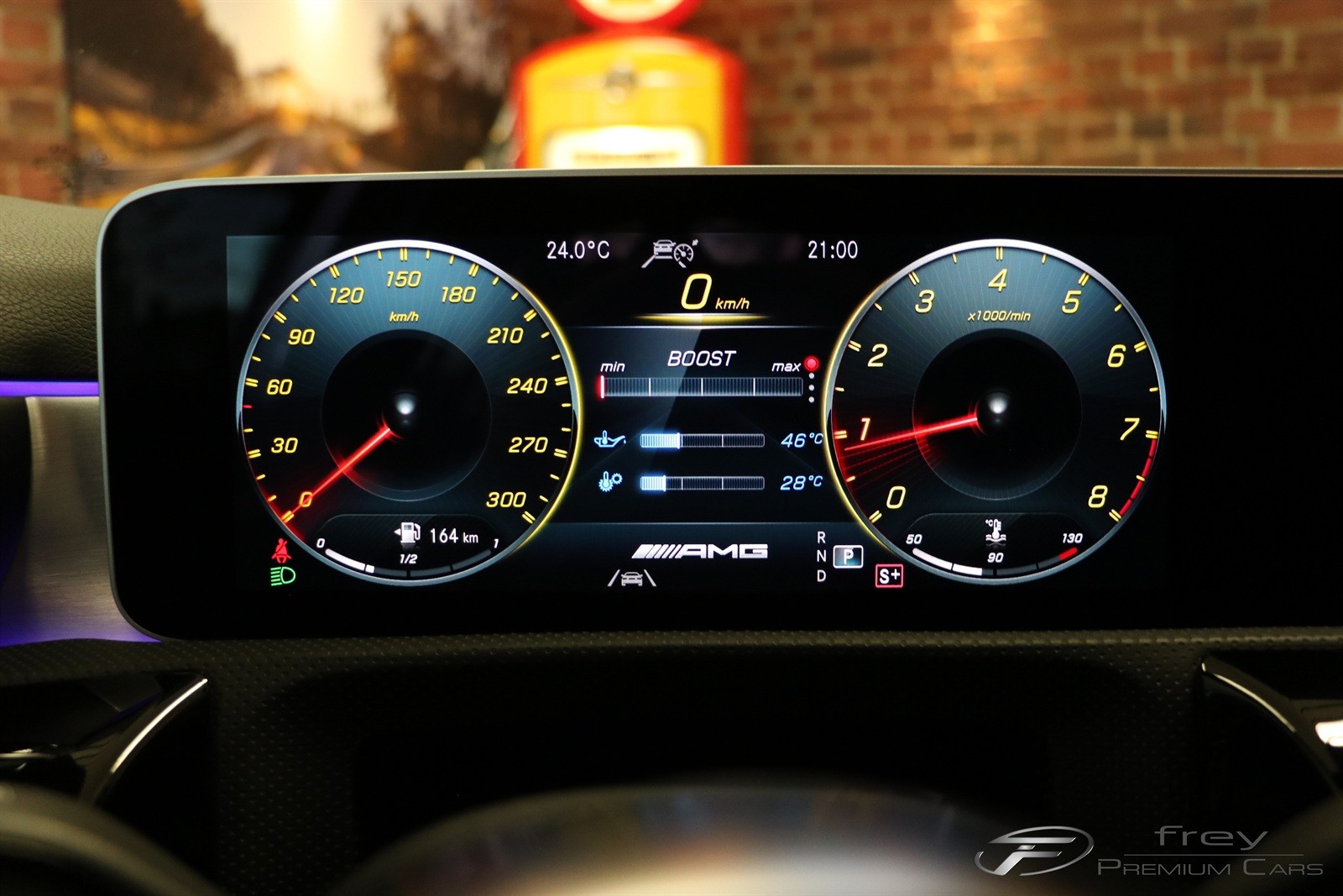 MERCEDES-BENZ A 45 S AMG 4Matic+ Speedshift-image-19