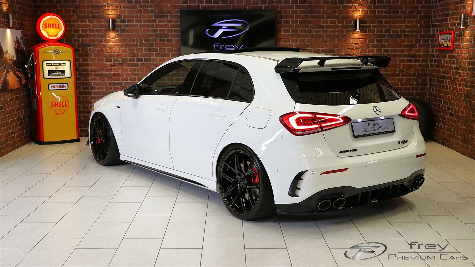 MERCEDES-BENZ A 45 S AMG 4Matic+ Speedshift-image-7
