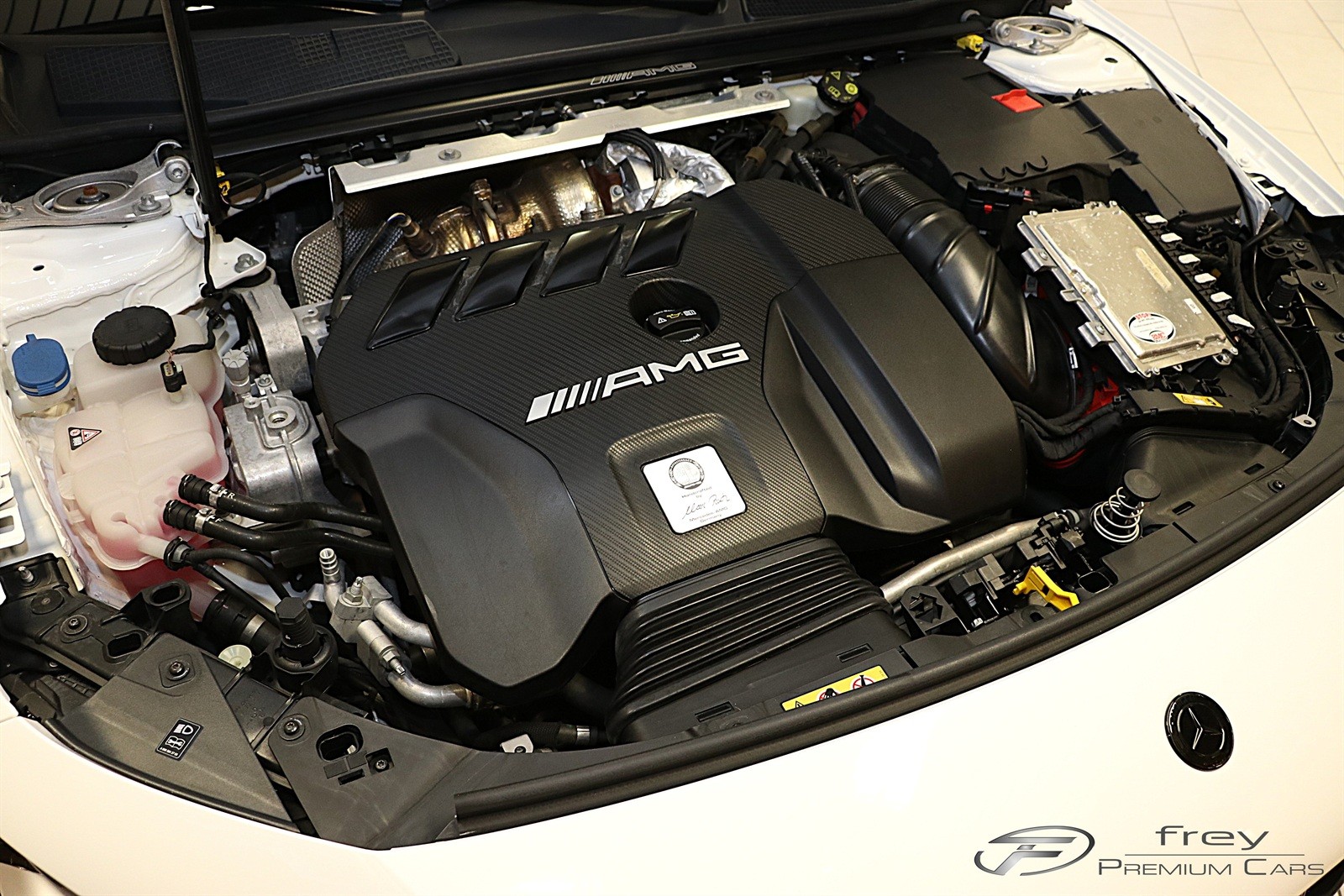 MERCEDES-BENZ A 45 S AMG 4Matic+ Speedshift-image-30